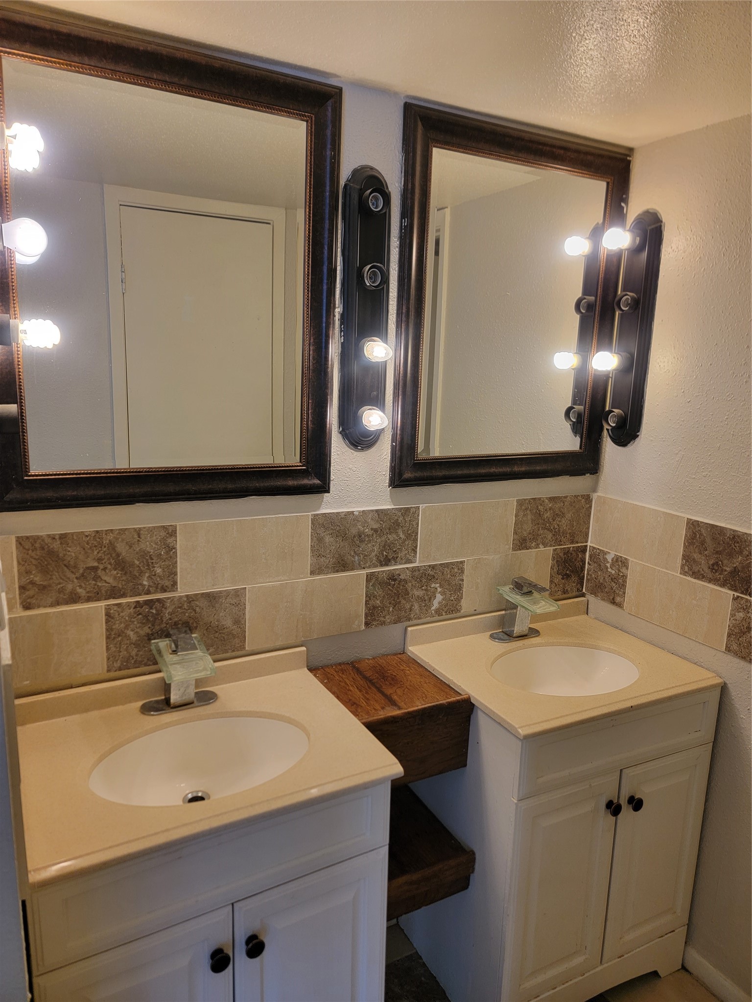 8901 S Braeswood Boulevard, #107, Houston, TX 77074