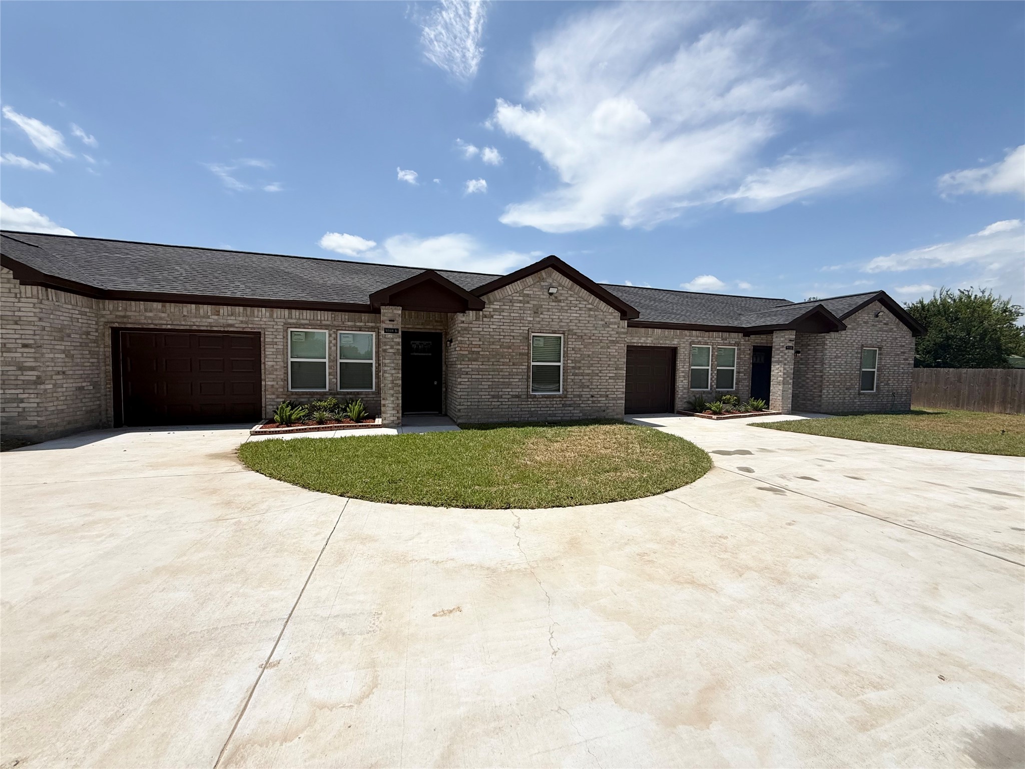 9508 Quaker Court, #A, Rosharon, TX 77583 9508 Quaker Court, #A, Rosharon, TX 77583