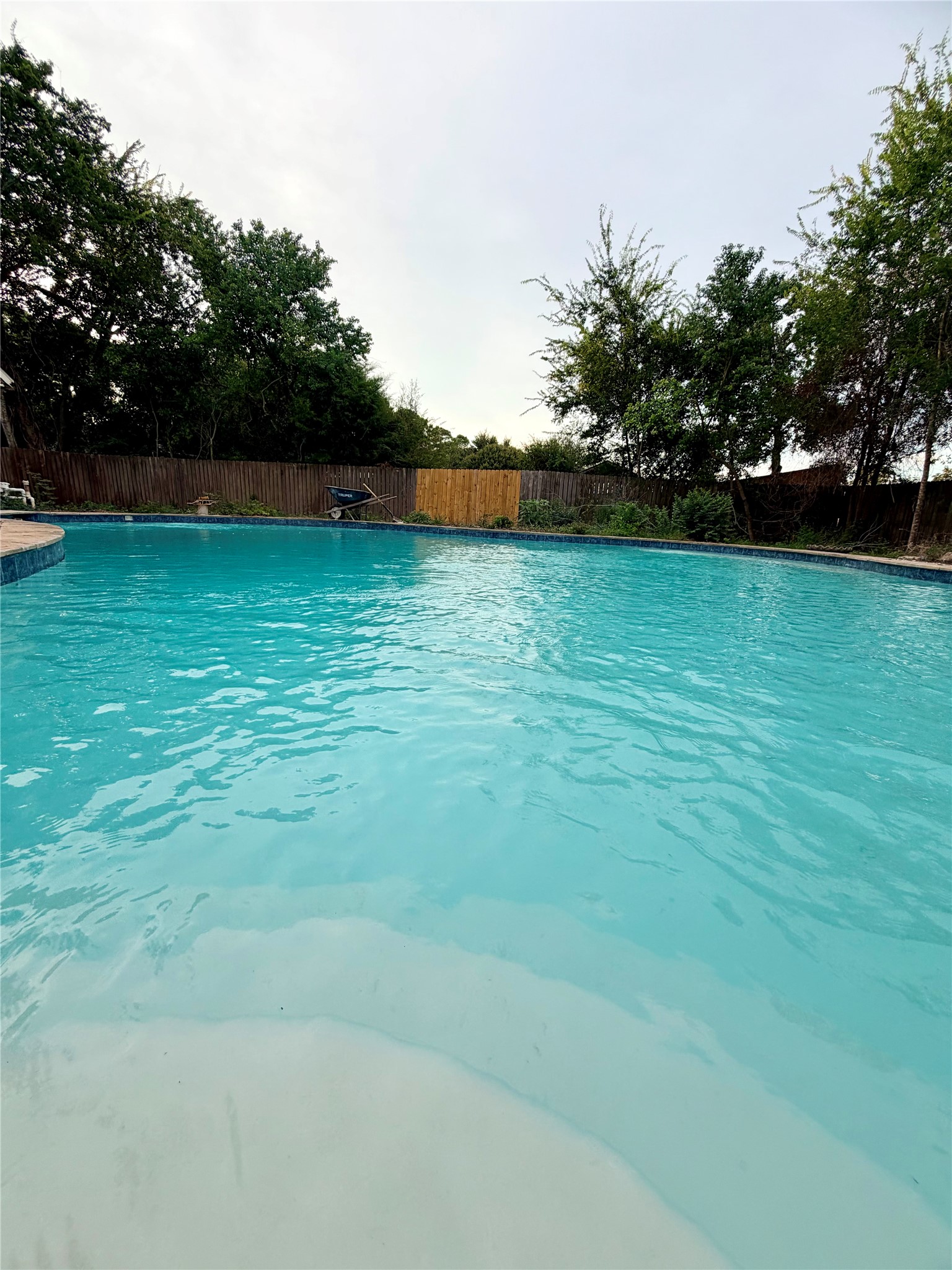Pool has just been refinished w/ new plaster