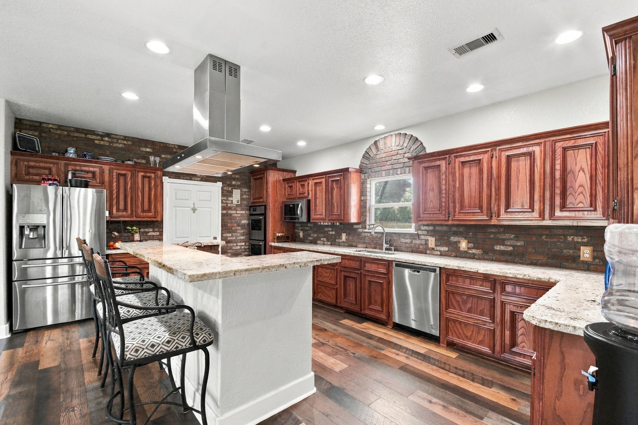 2627 Avenue L, Santa Fe, TX 77510
