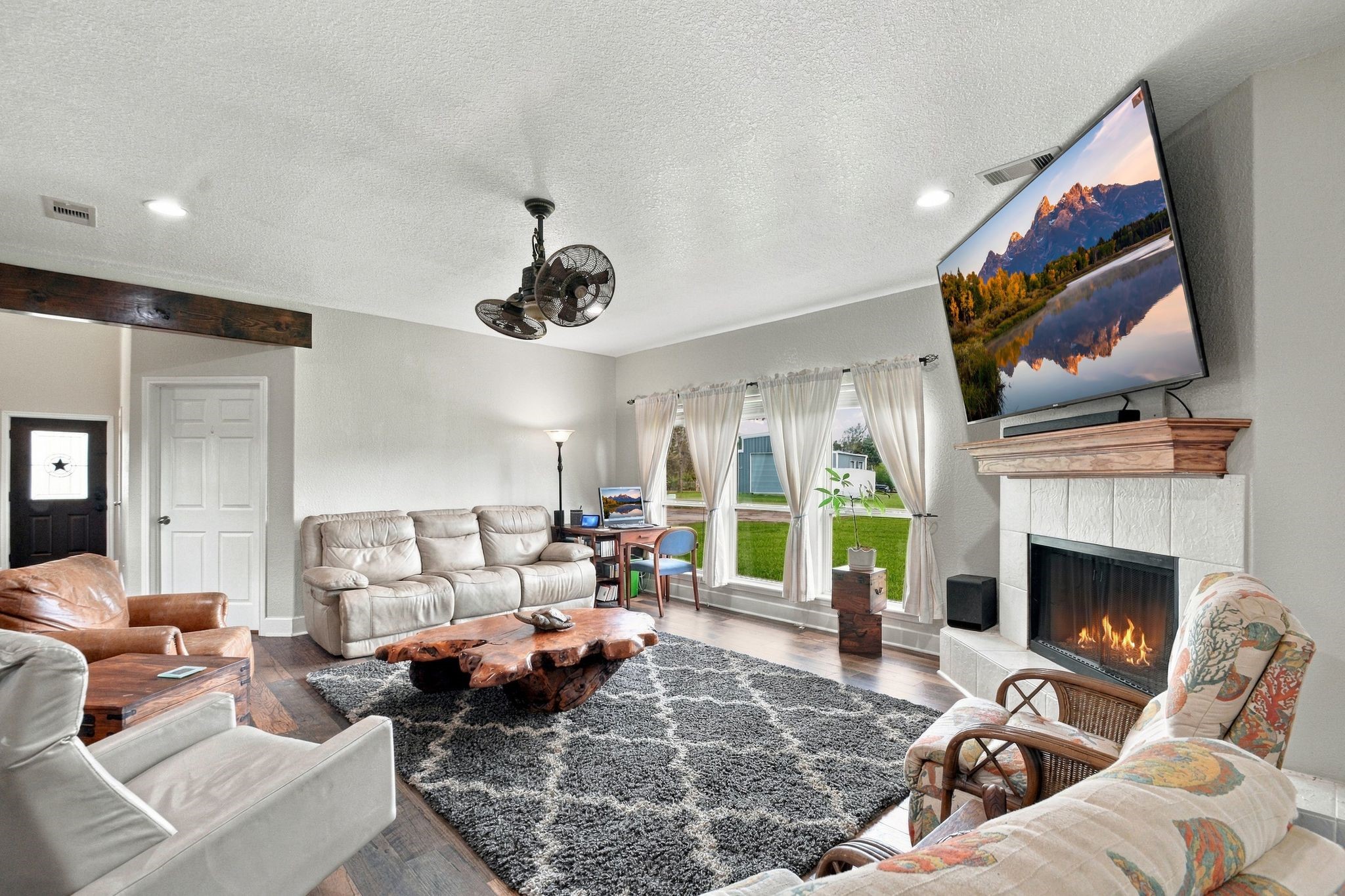 2627 Avenue L, Santa Fe, TX 77510