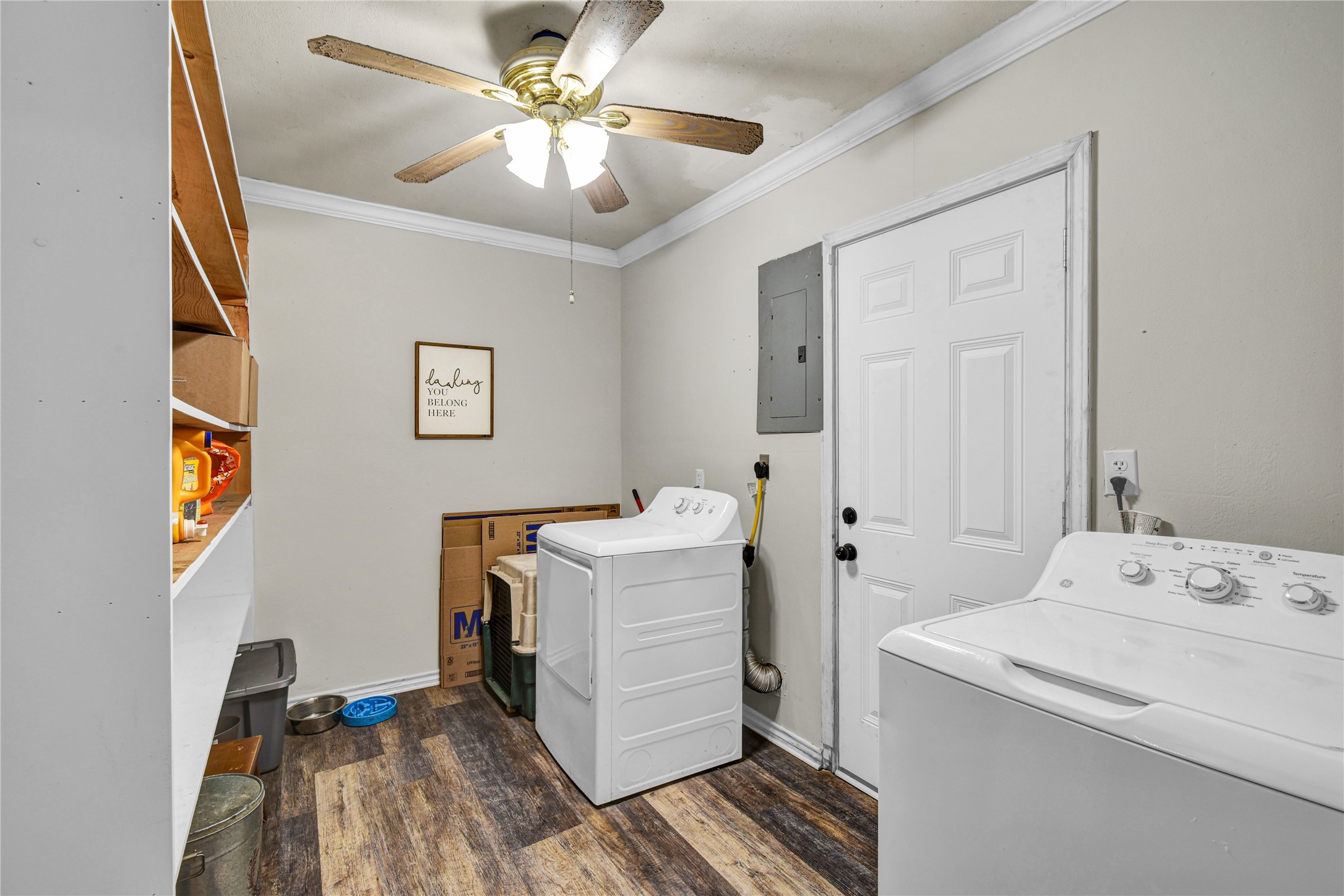 1120 Woodbine Drive, West Columbia, TX 77486