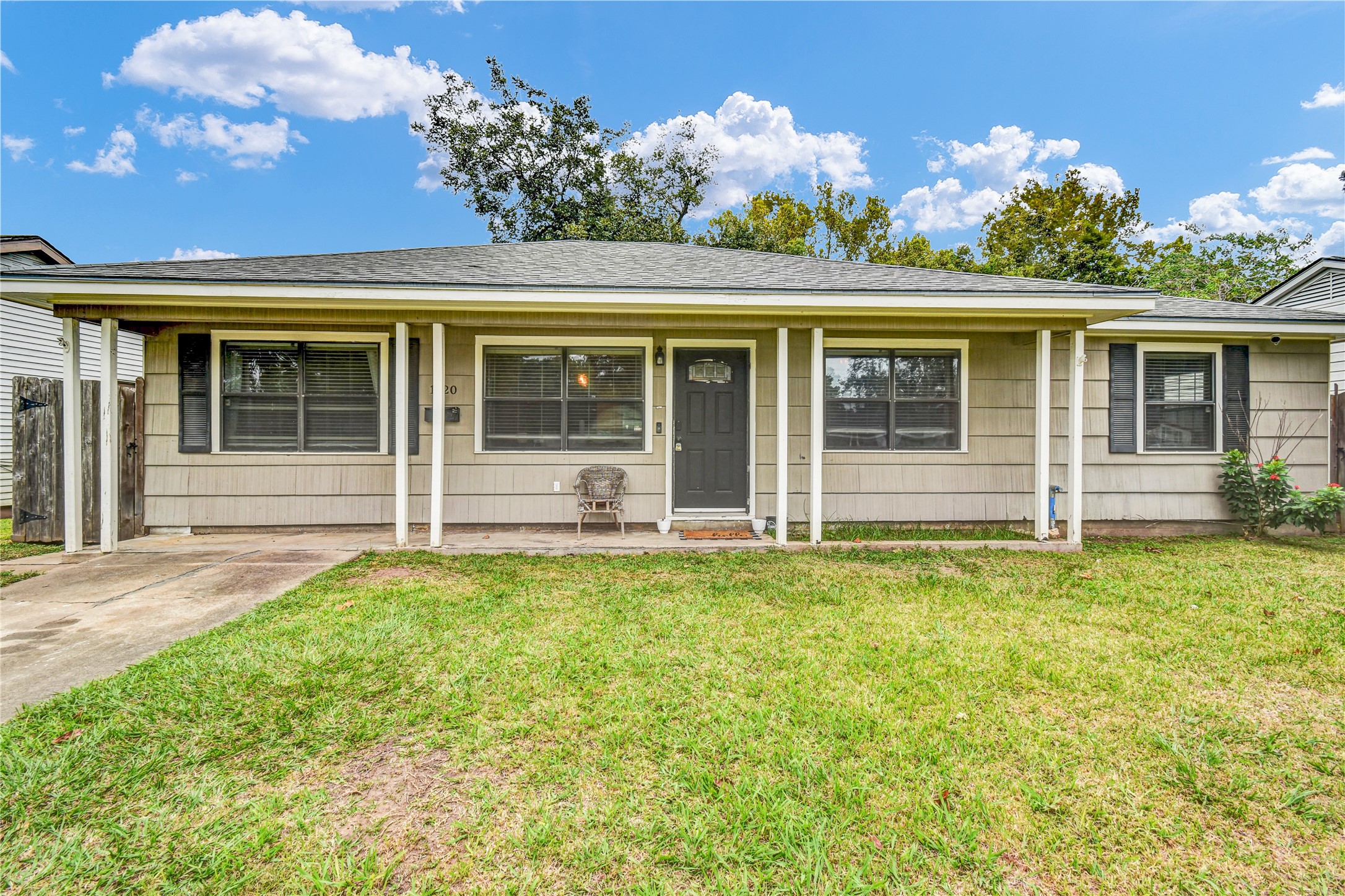 1120 Woodbine Drive, West Columbia, TX 77486 1120 Woodbine Drive, West Columbia, TX 77486