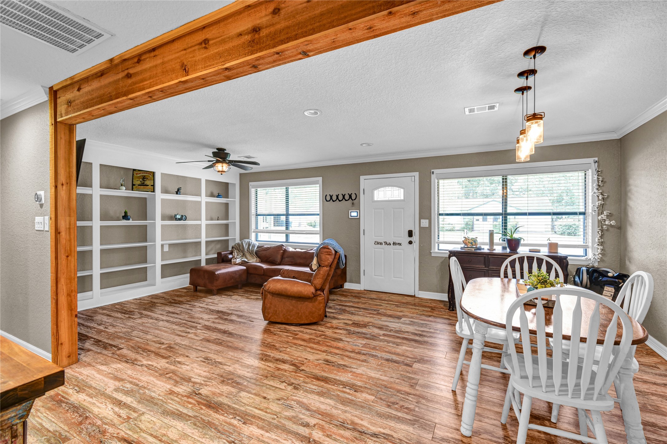 1120 Woodbine Drive, West Columbia, TX 77486