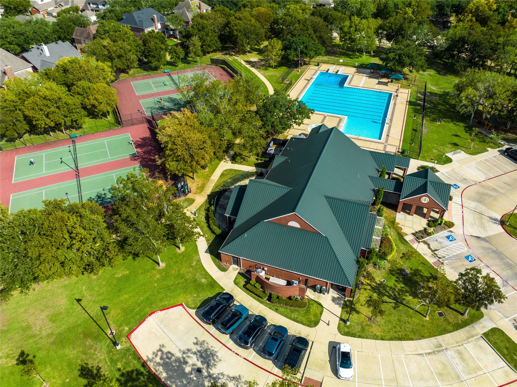 YOU'LL LOVE LIVING IN GREATWOOD!
