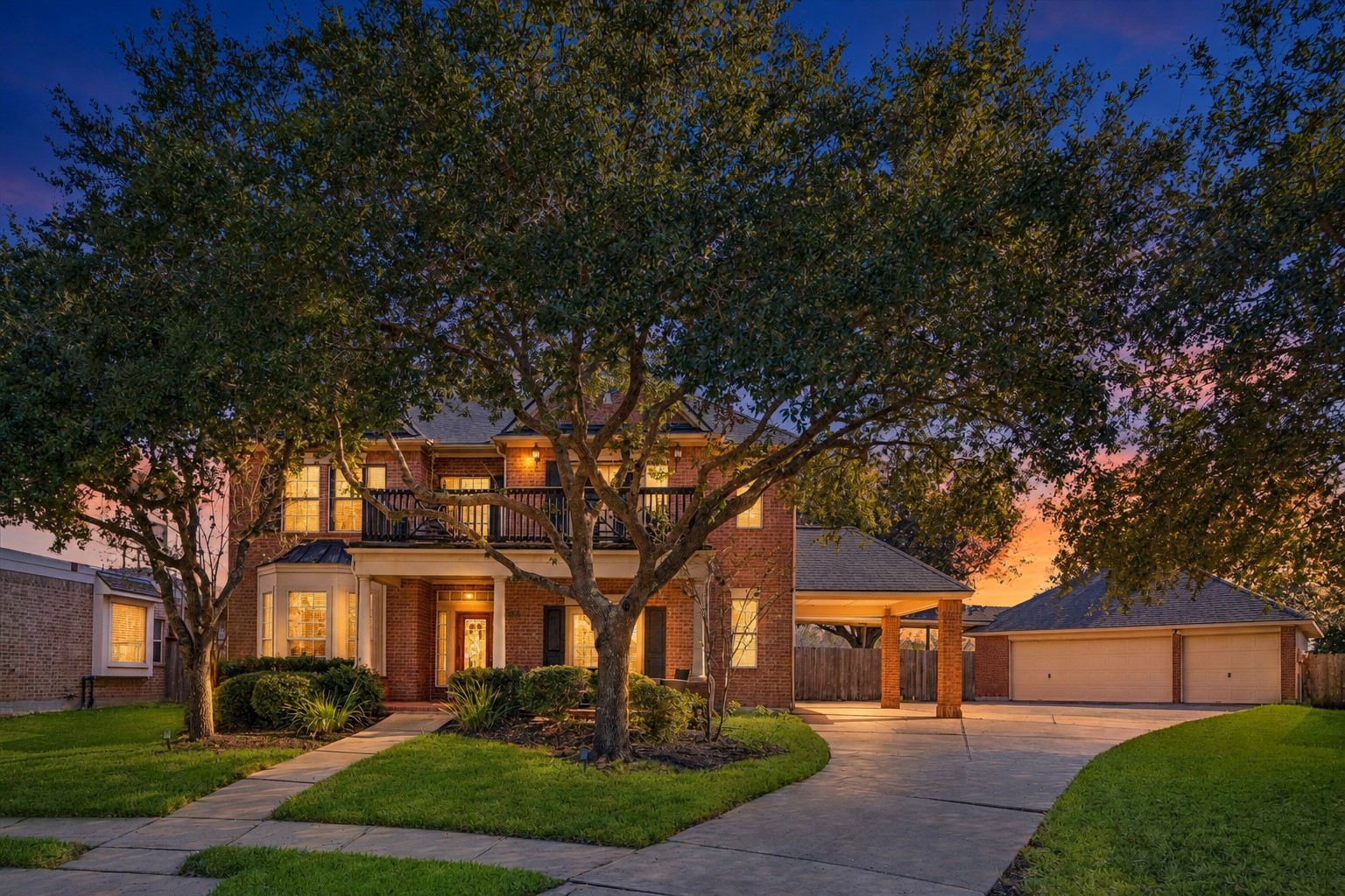 CHARMING CURB APPEAL CHARMING CURB APPEAL
