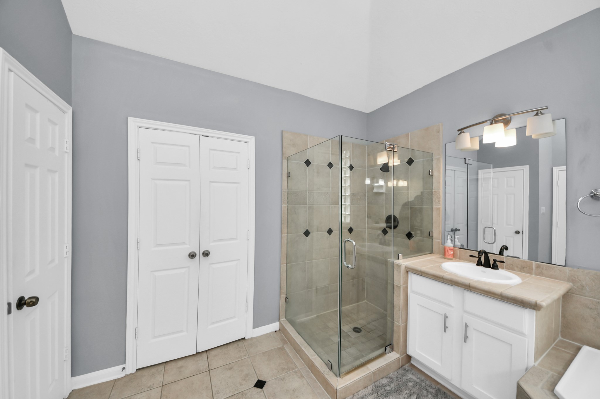 5313 Hidalgo Street, Houston, TX 77056