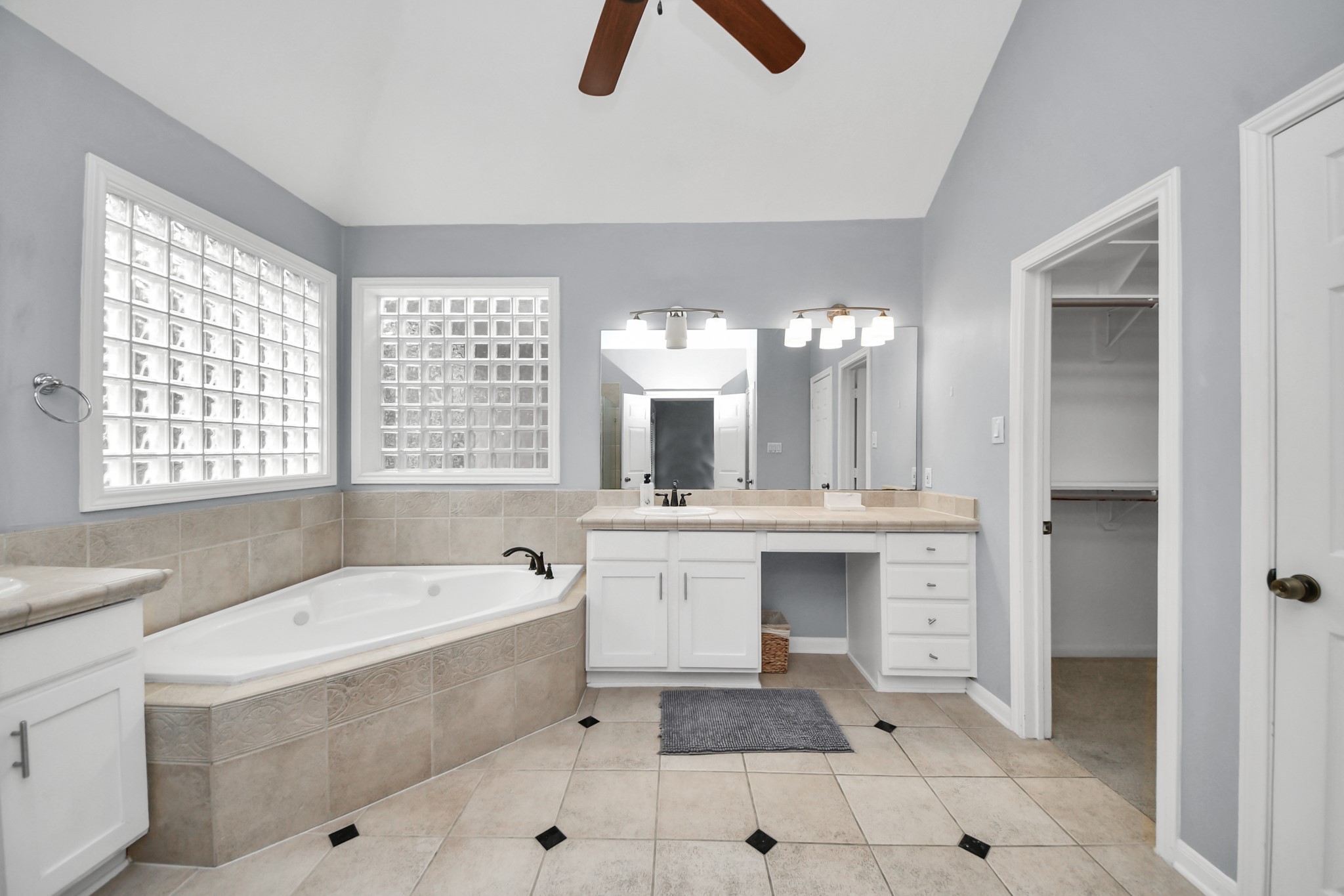 5313 Hidalgo Street, Houston, TX 77056