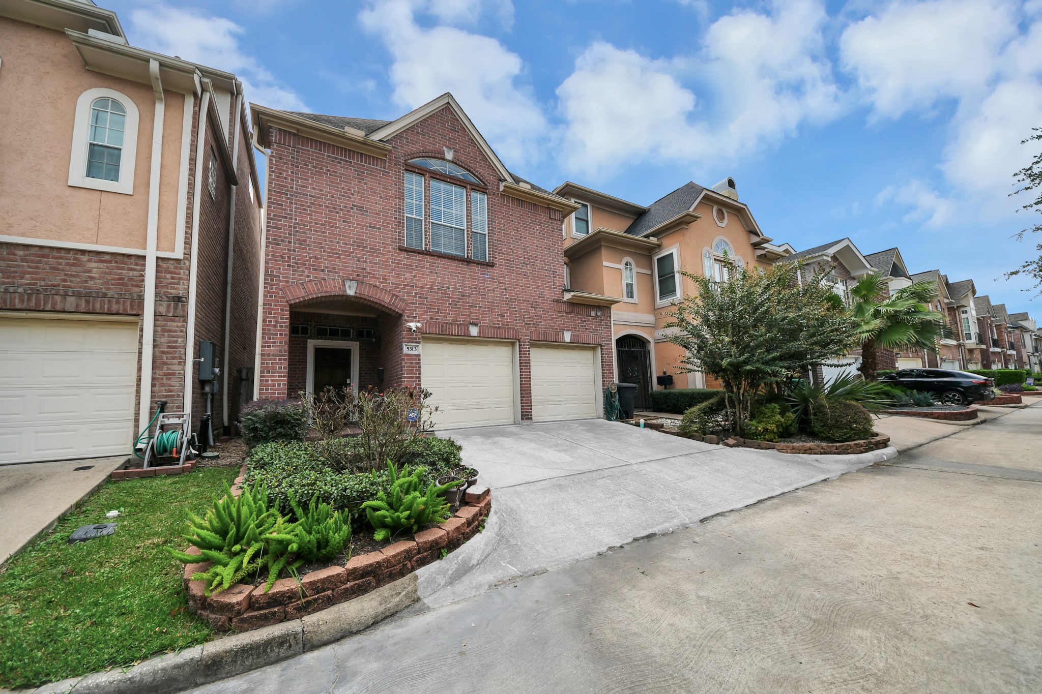 5313 Hidalgo Street, Houston, TX 77056