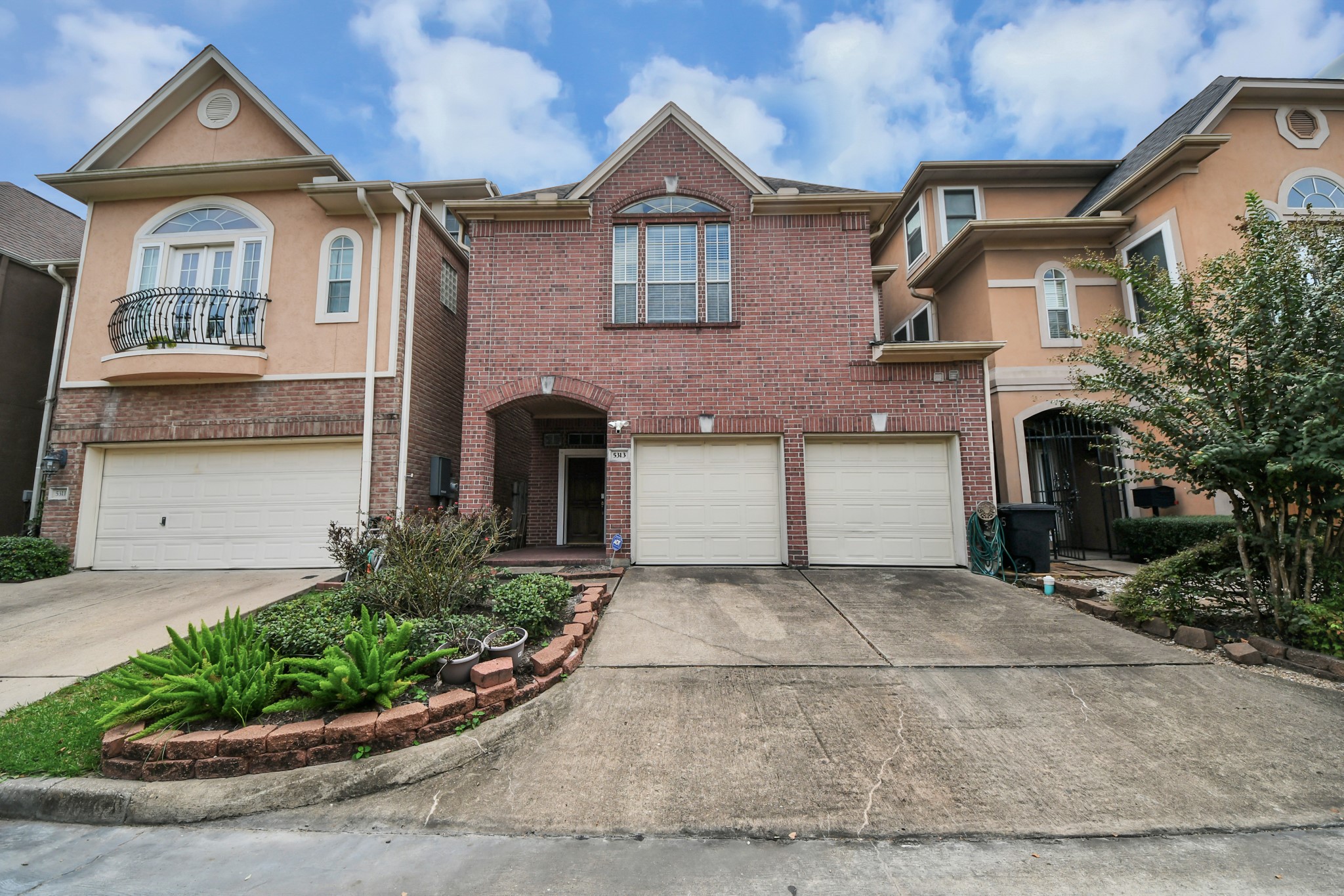 5313 Hidalgo Street, Houston, TX 77056
