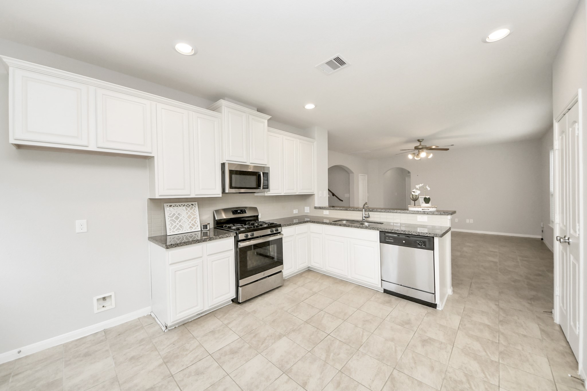 2722 Star Sky Way, Houston, TX 77045