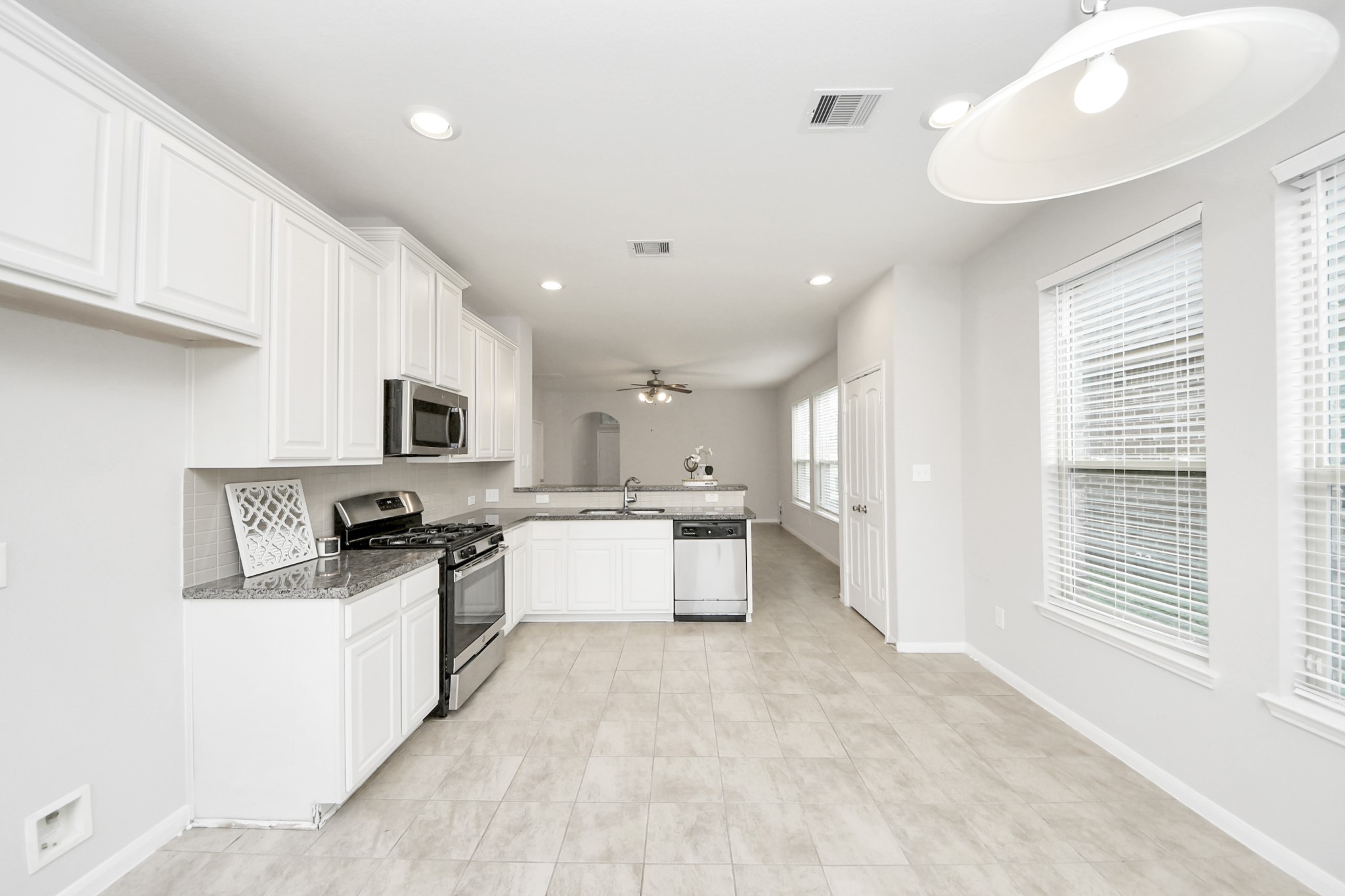 2722 Star Sky Way, Houston, TX 77045