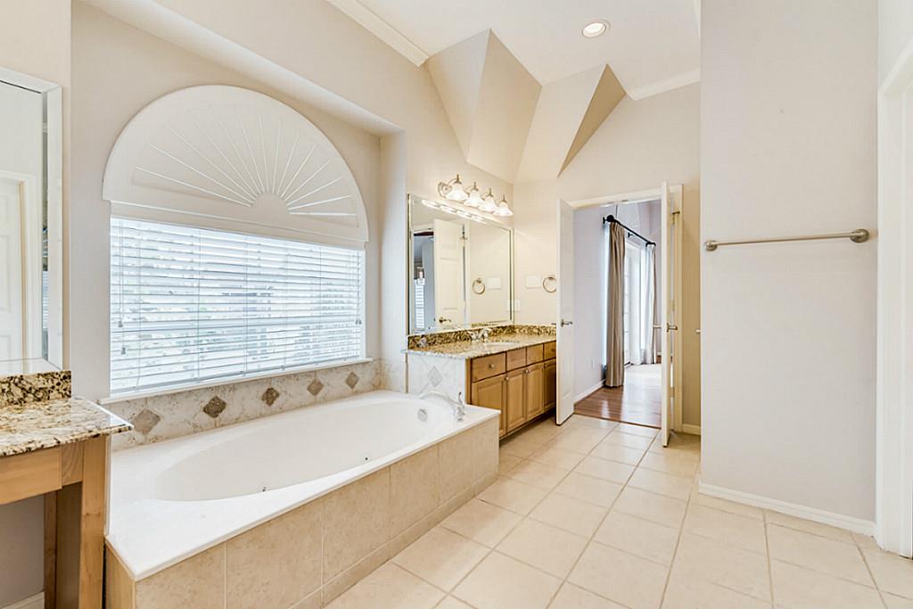 5420 Venice Street, Houston, TX 77007
