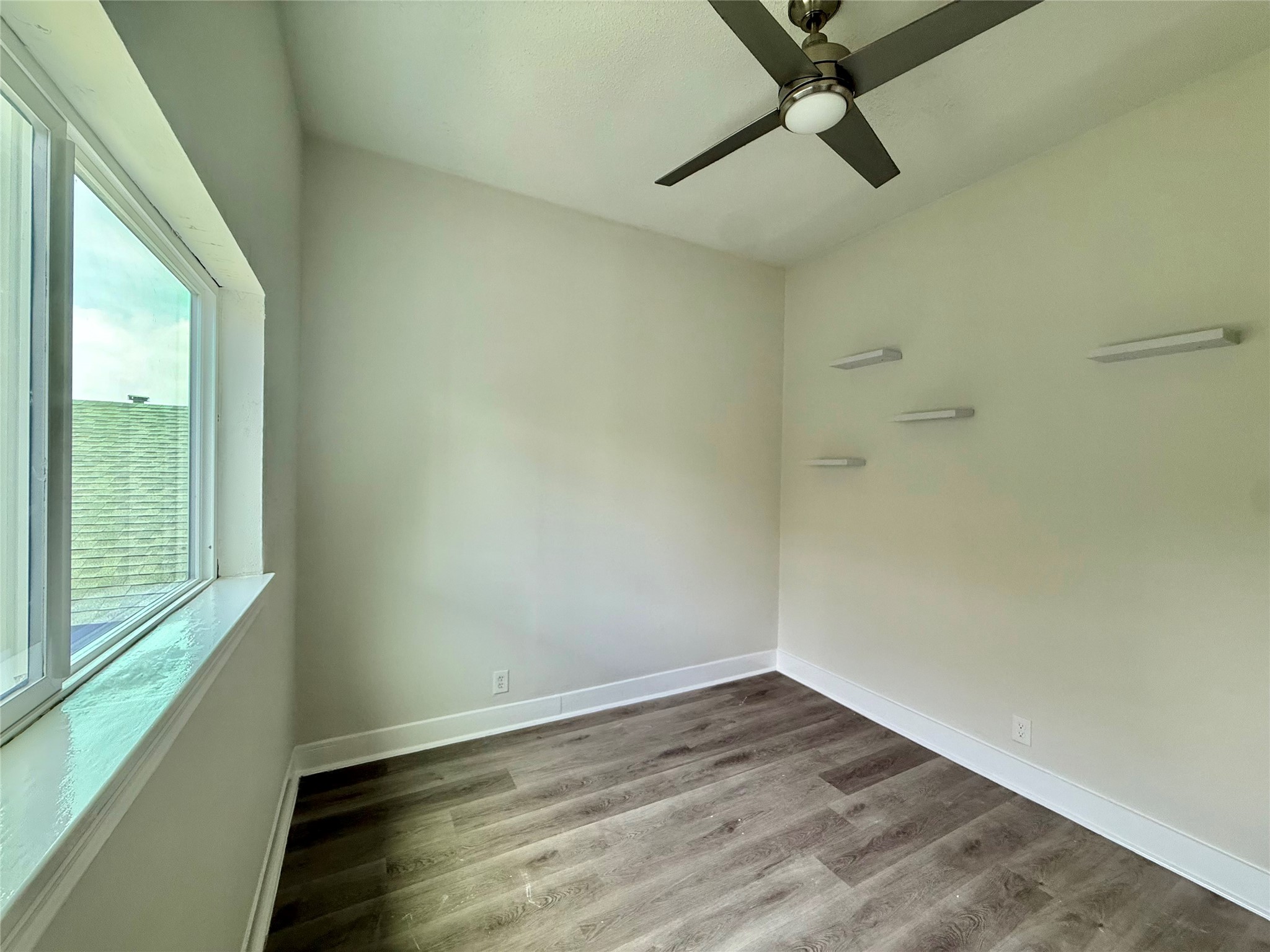 805 10 th Street, #4, Galveston, TX 77550 805 10 th Street, #4, Galveston, TX 77550