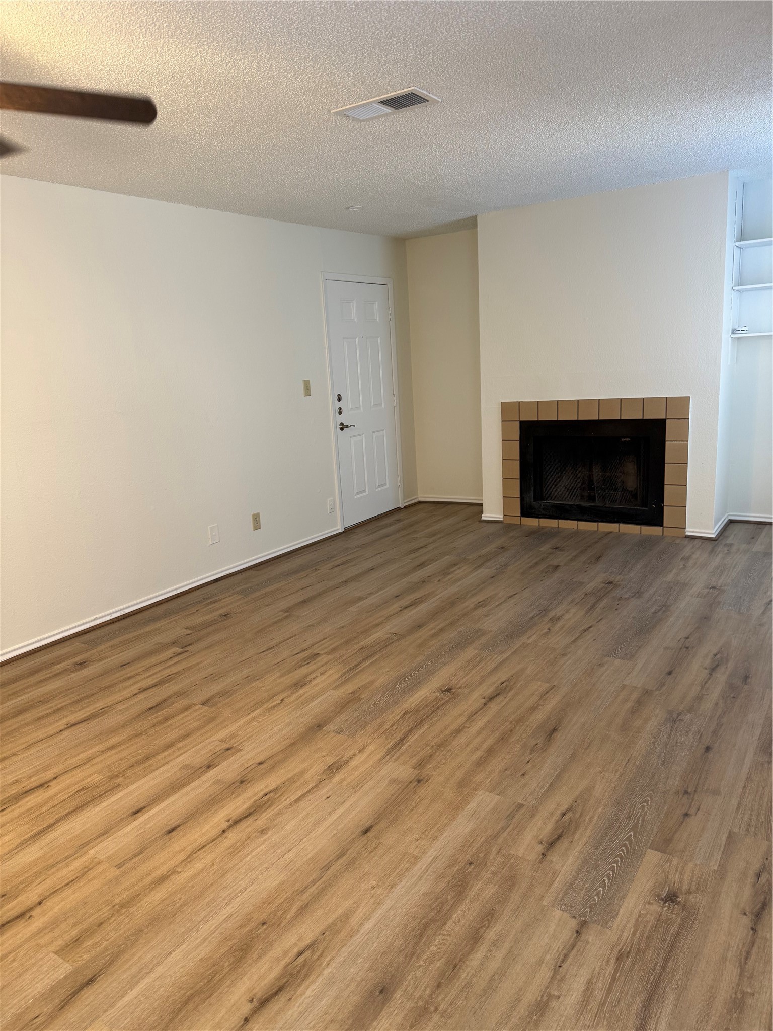 2501 Gulf Freeway, #279B, Dickinson, TX 77539