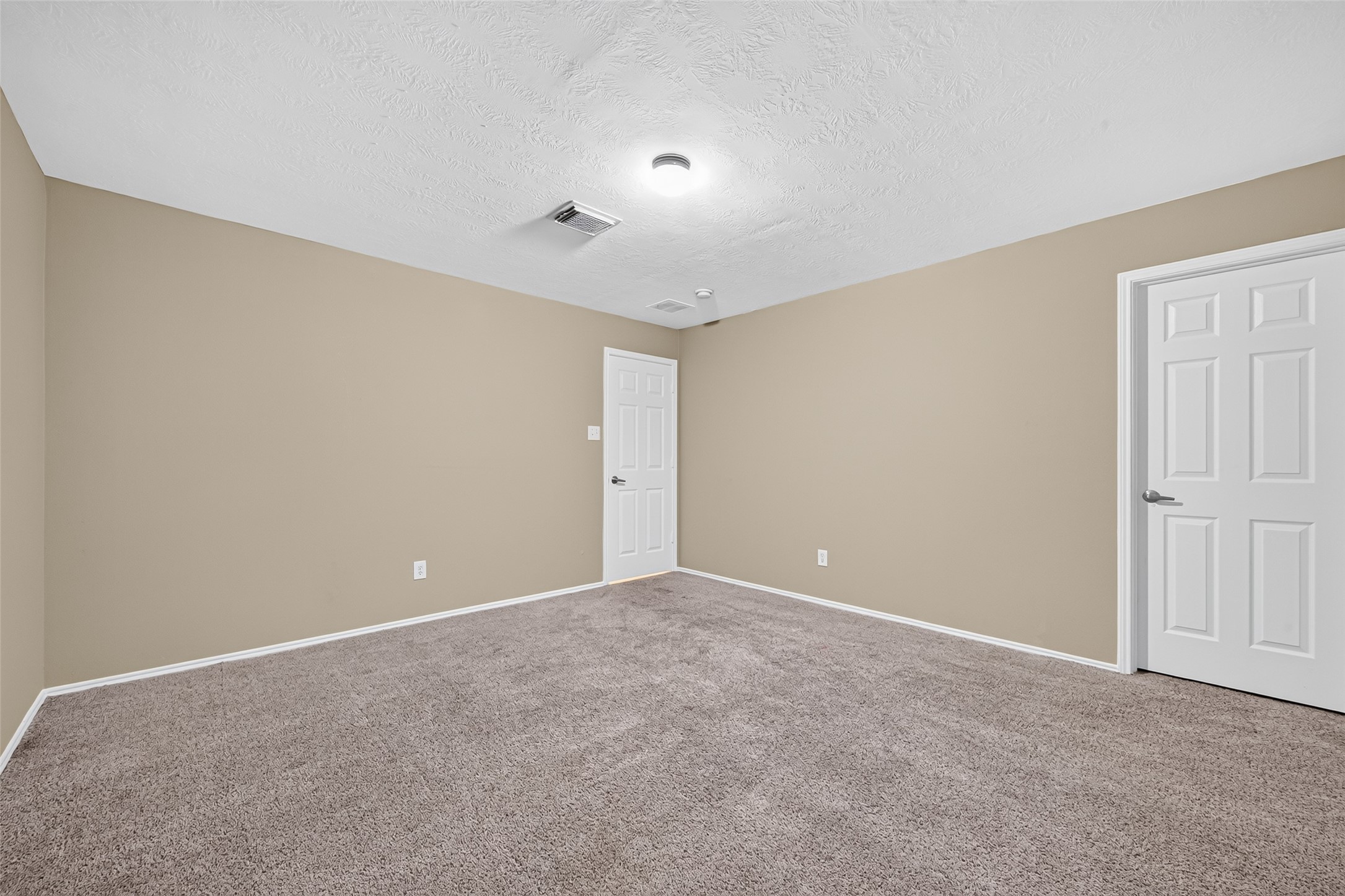 9015 Grand Villa Lane, Richmond, TX 77407