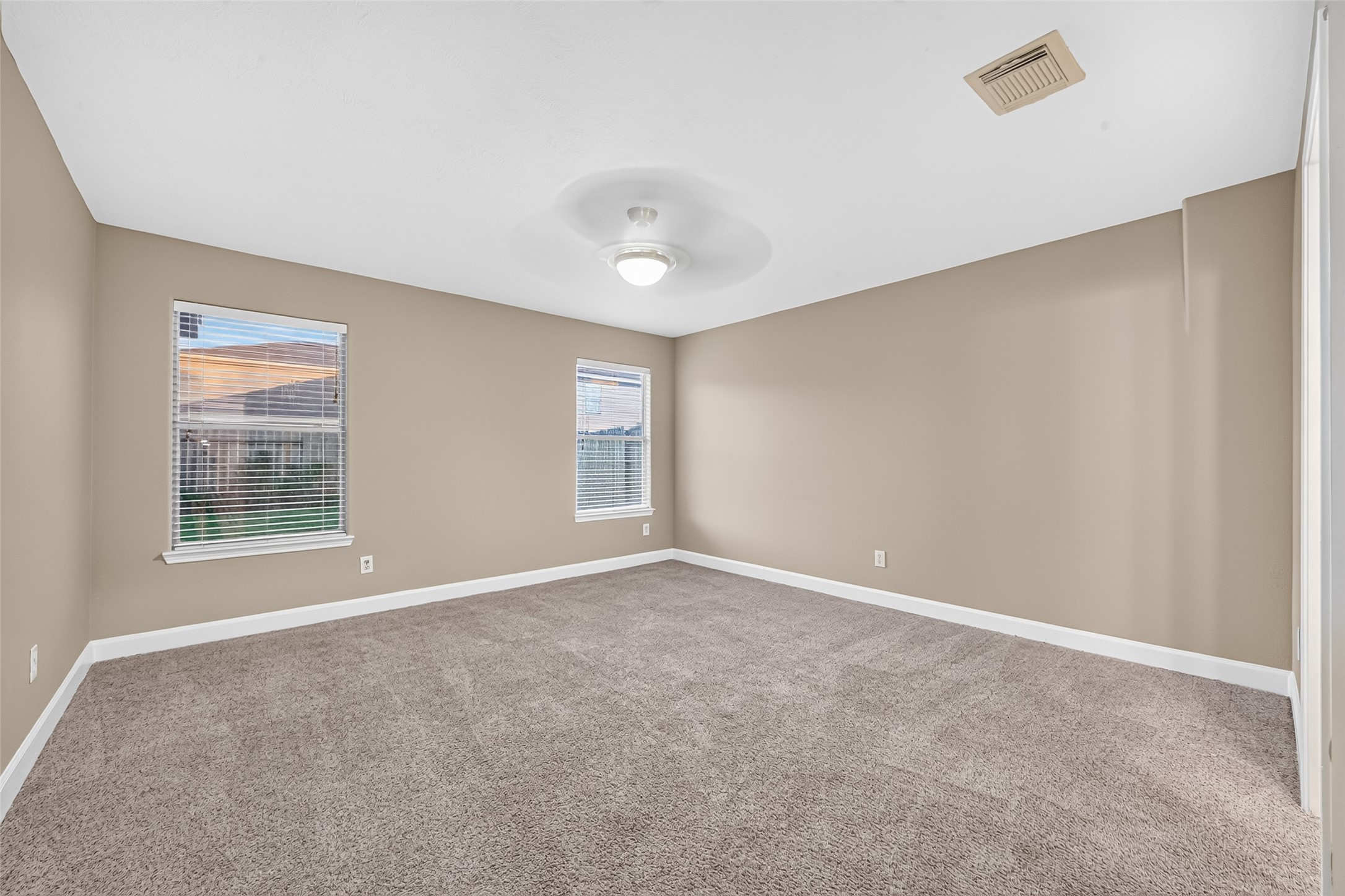 9015 Grand Villa Lane, Richmond, TX 77407
