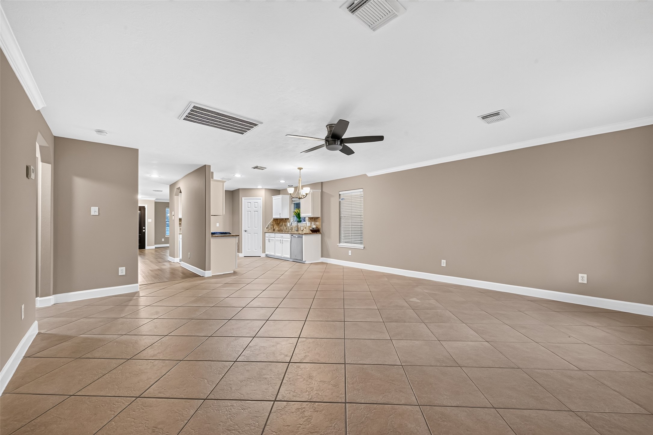 9015 Grand Villa Lane, Richmond, TX 77407
