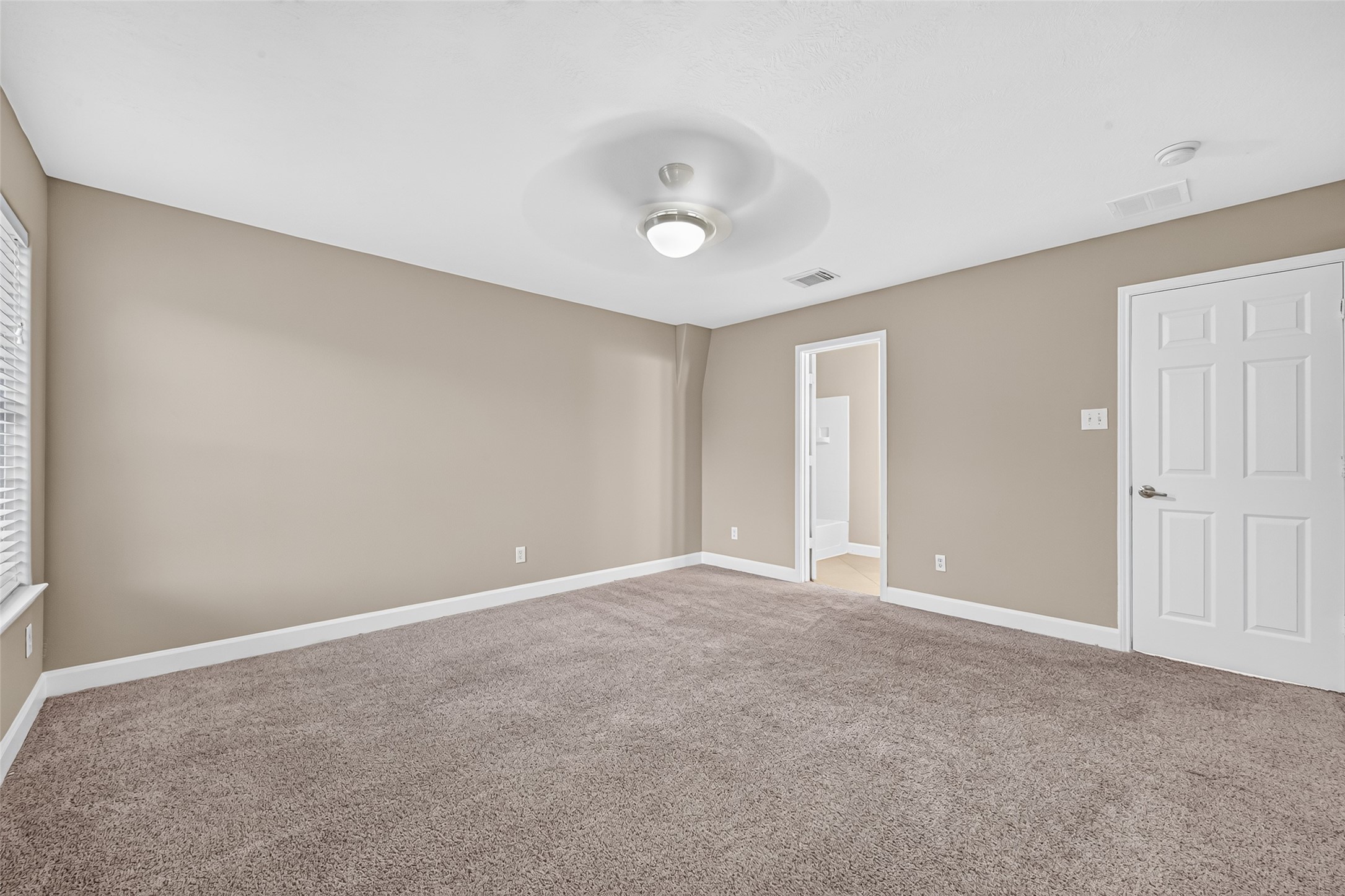 9015 Grand Villa Lane, Richmond, TX 77407