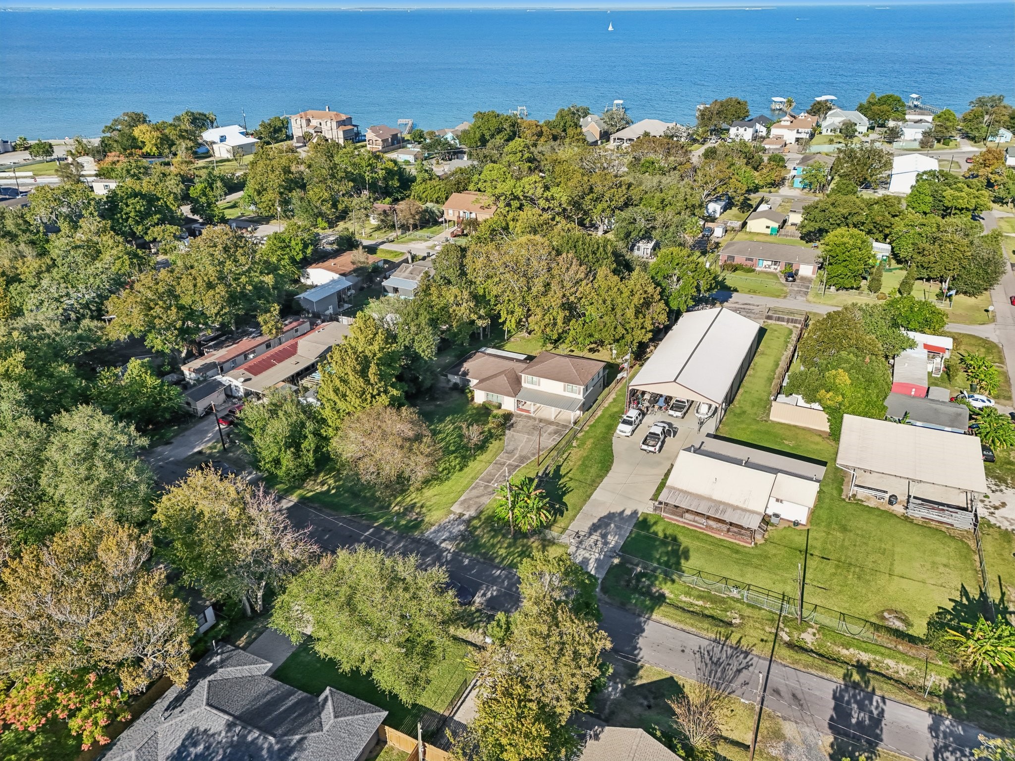 4733 Oleander Street, Bacliff, TX 77518