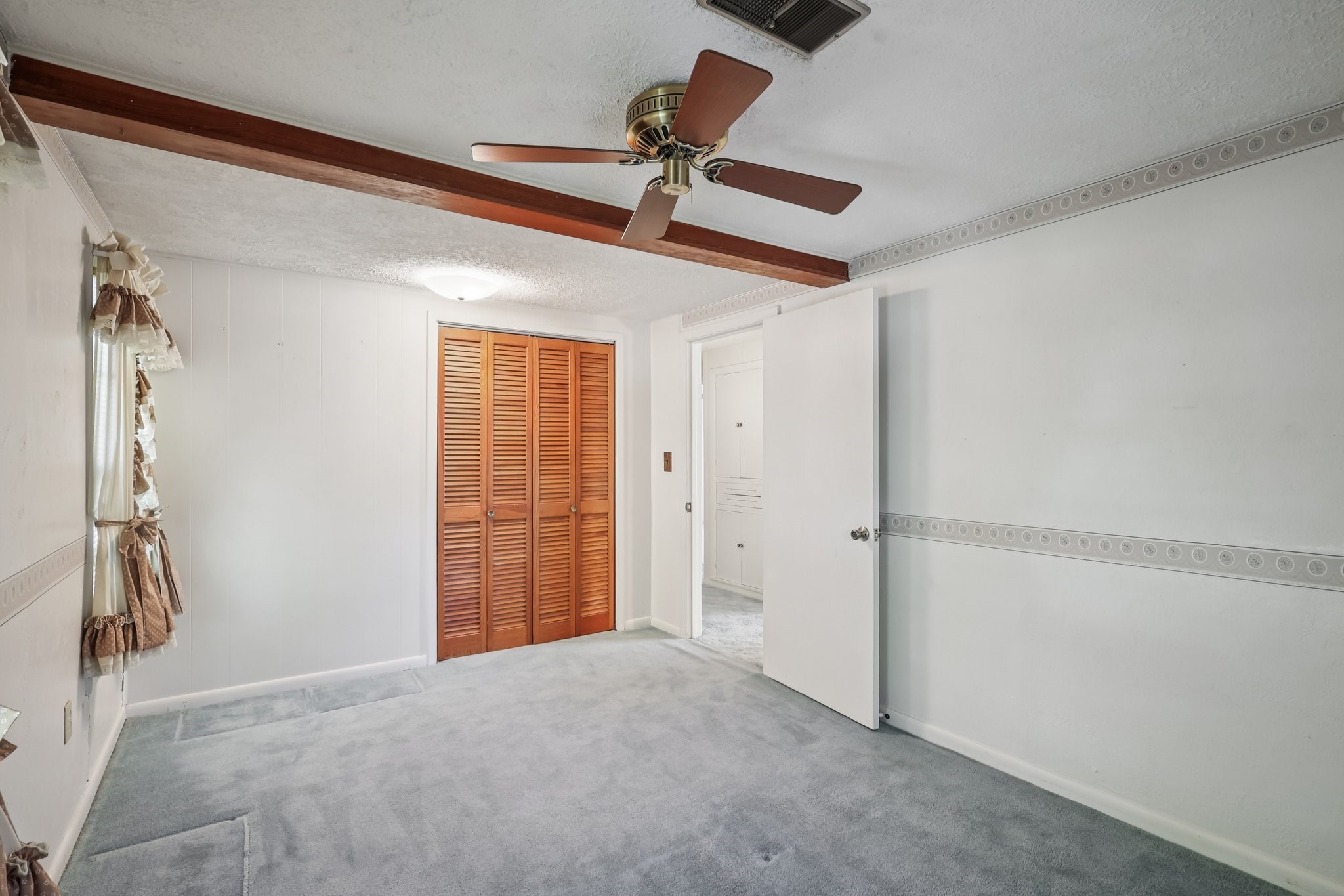 4733 Oleander Street, Bacliff, TX 77518