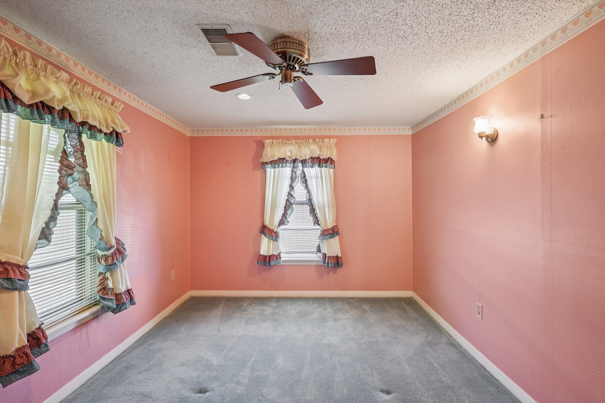 4733 Oleander Street, Bacliff, TX 77518