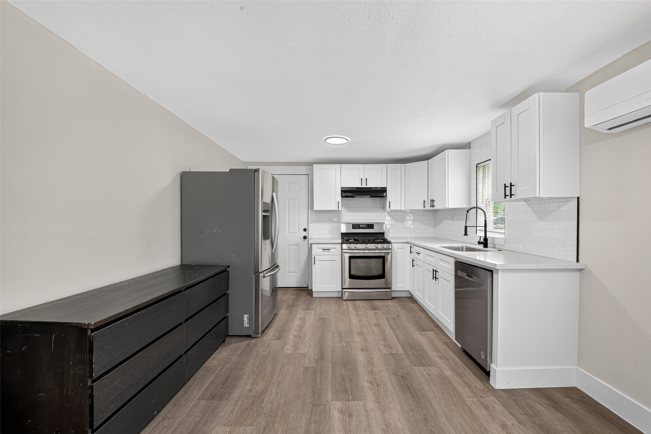 1505 Ryon Street, Houston, TX 77009