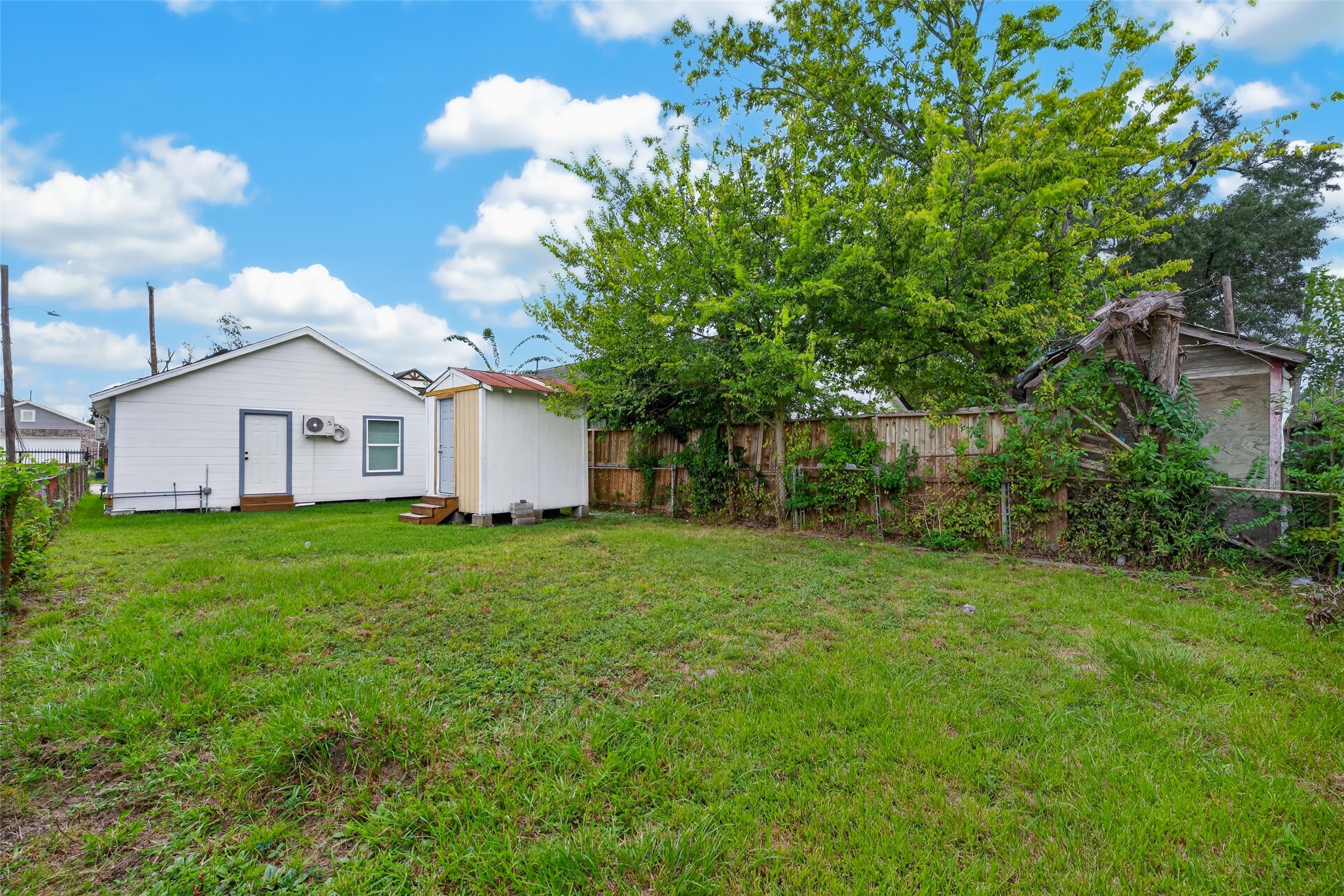 1505 Ryon Street, Houston, TX 77009