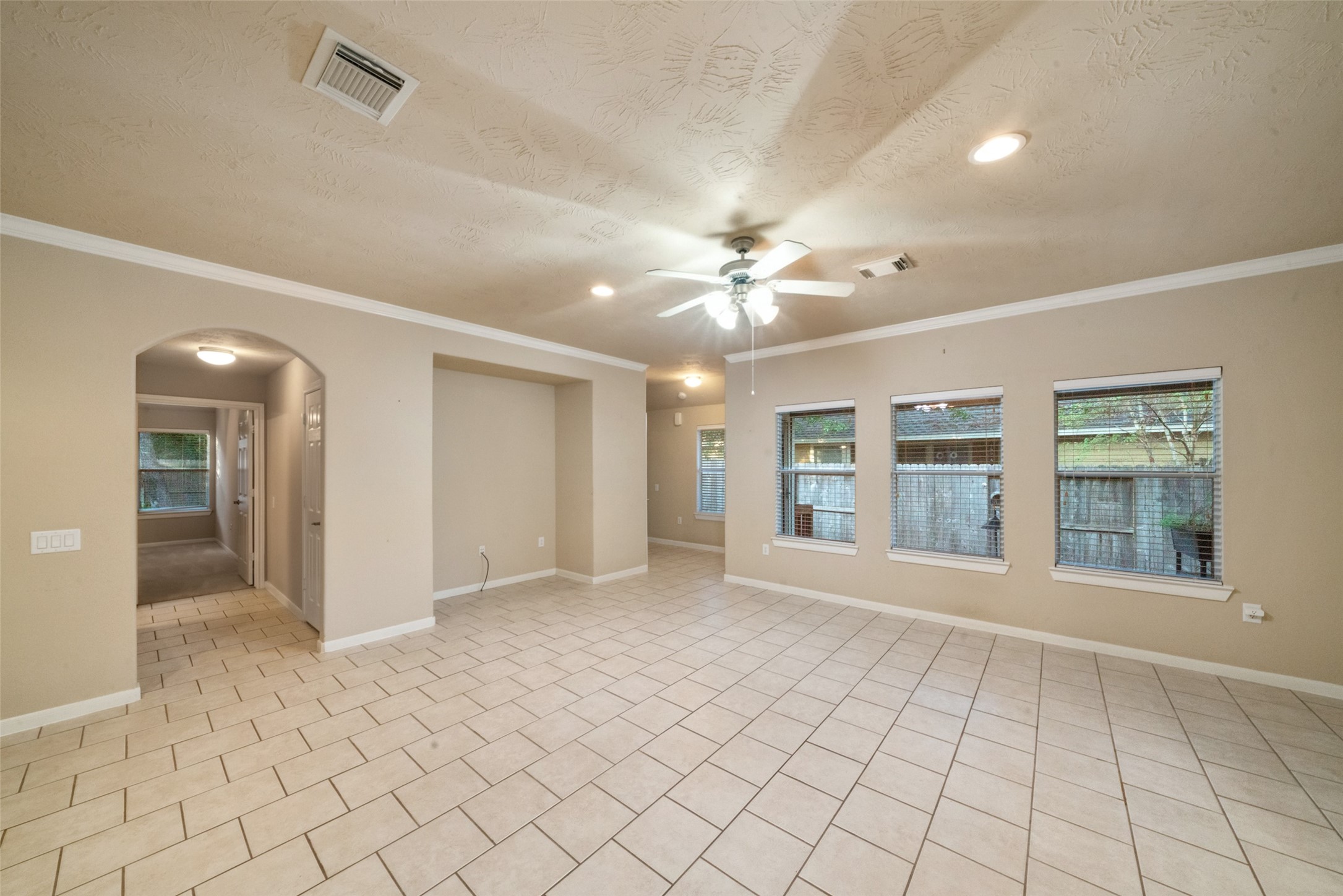 7 Fitzroy Place, Conroe, TX 77384