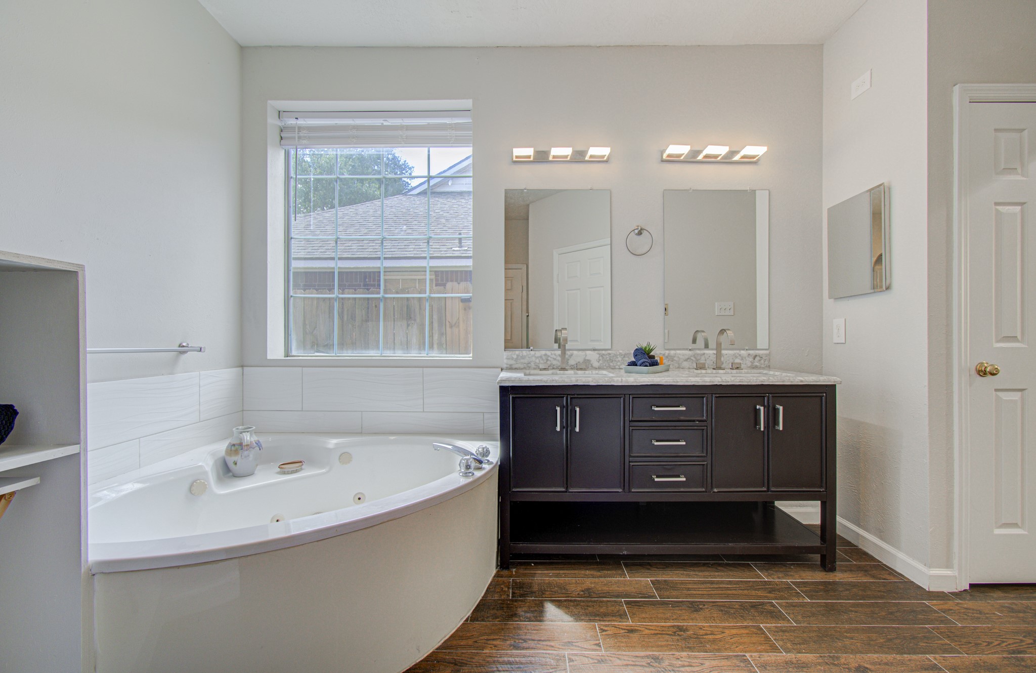 1207 Atlanta Drive, Richmond, TX 77406