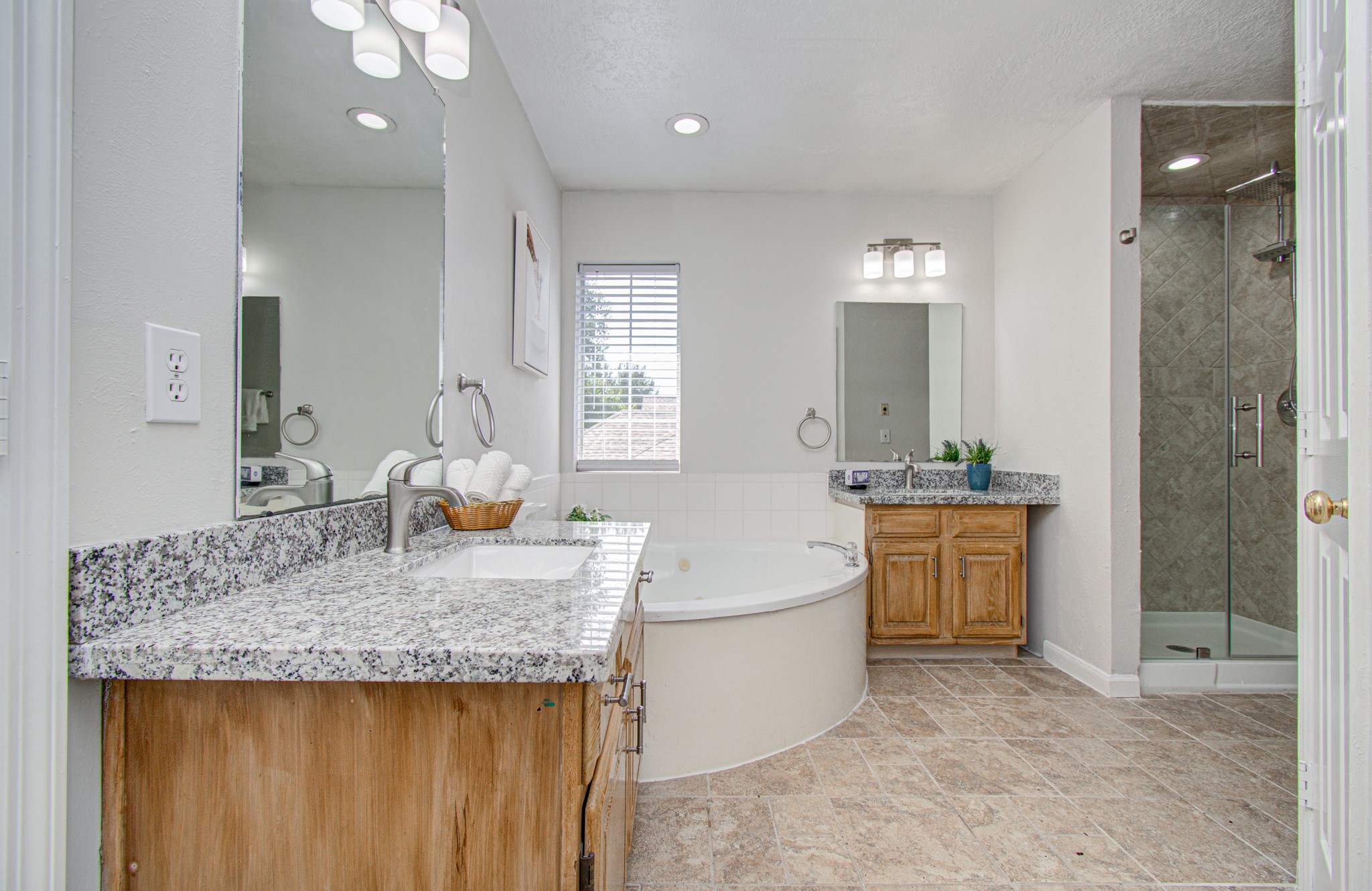 1207 Atlanta Drive, Richmond, TX 77406