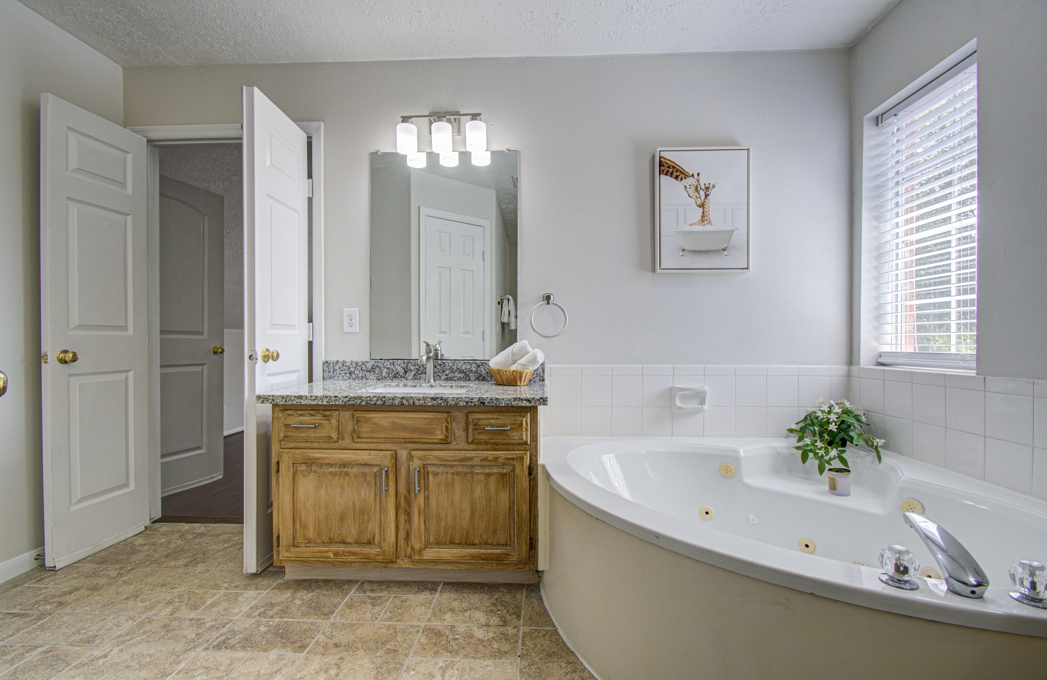 1207 Atlanta Drive, Richmond, TX 77406