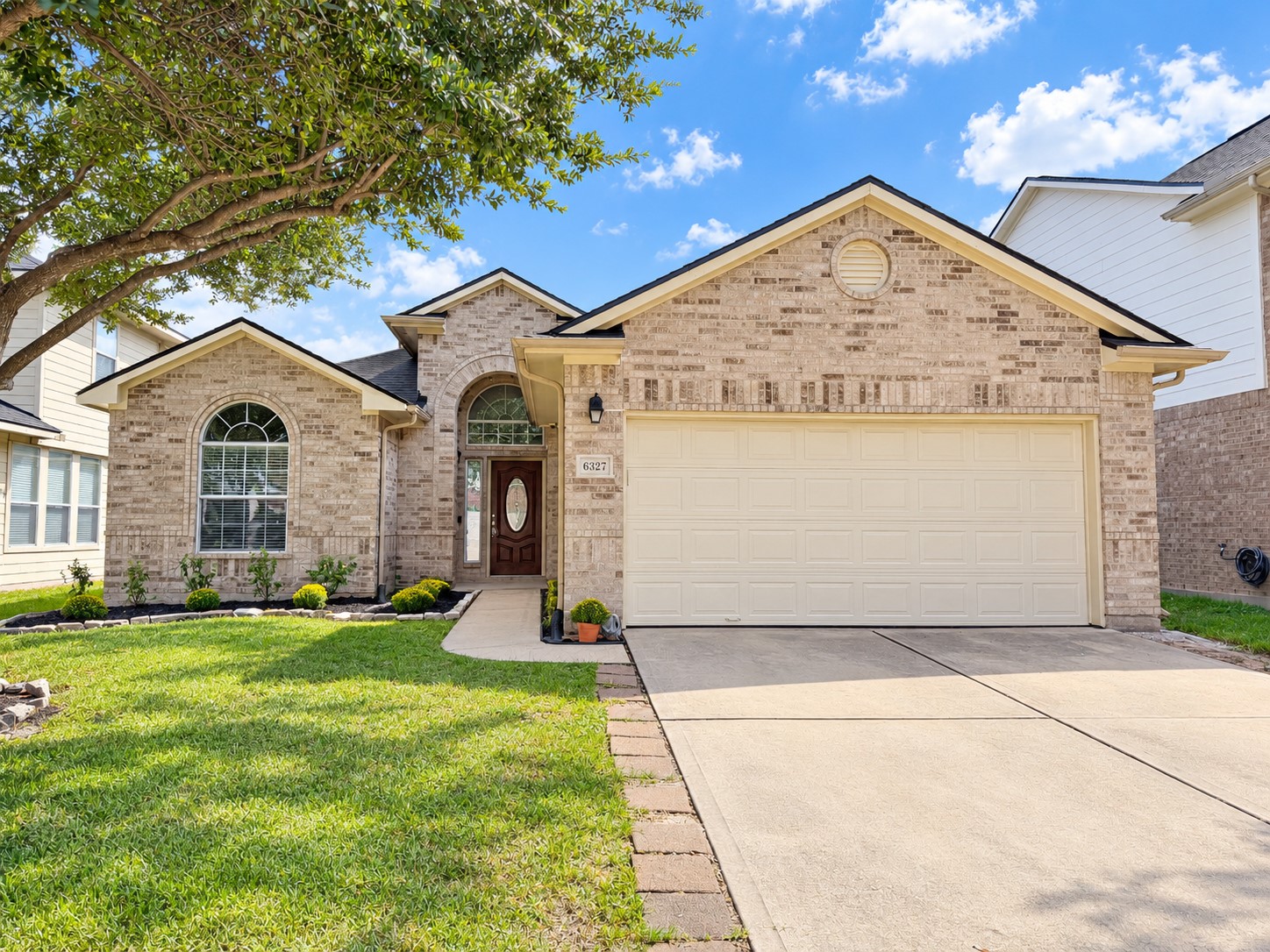 6327 Green Shoals Lane, Houston, TX 77066