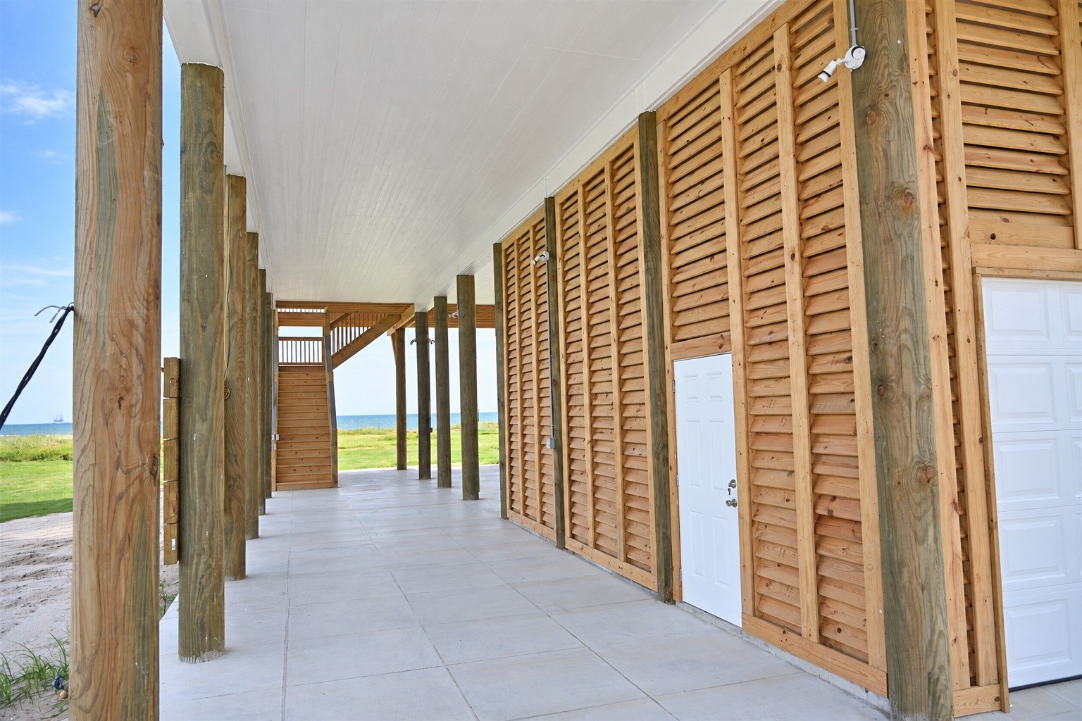 1216 Highway 87, Gilchrist, TX 77617
