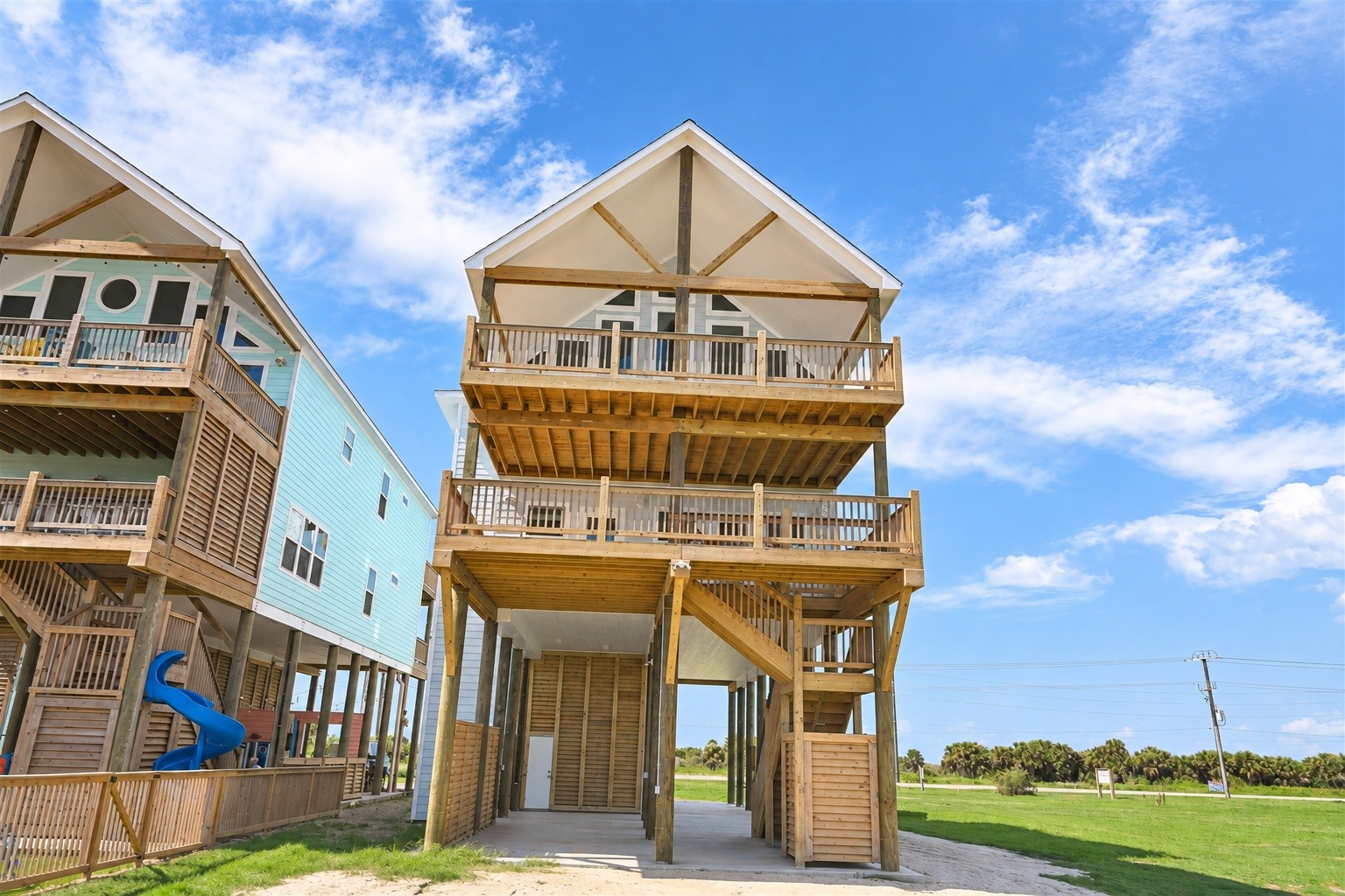 1216 Highway 87, Gilchrist, TX 77617