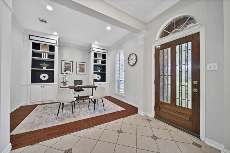 The view of front grand foyer W/Tile flooring, high ceiling. The view of front grand foyer W/Tile flooring, high ceiling.