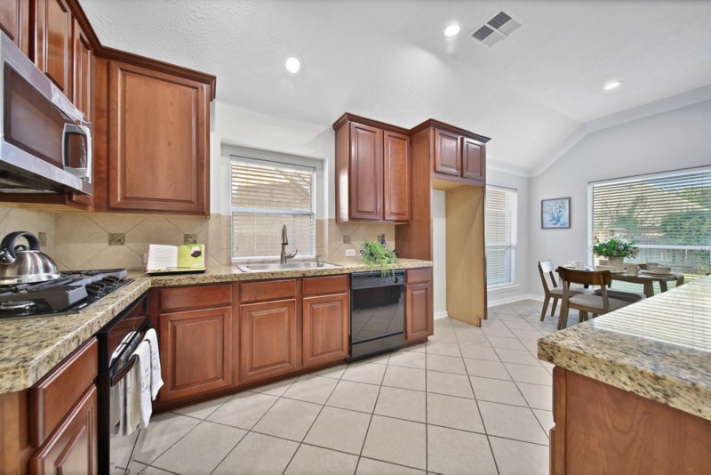 4911 Big Elm Circle, Missouri City, TX 77459