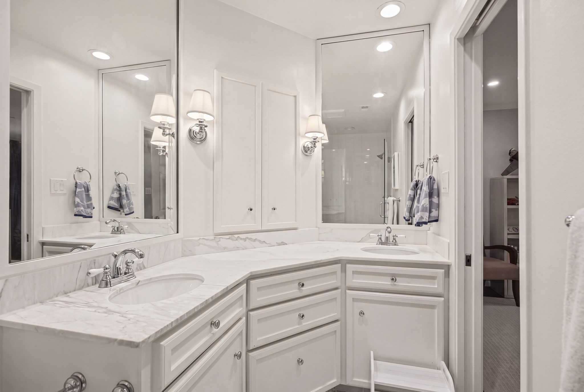 2415 Briarmead Drive, Houston, TX 77057