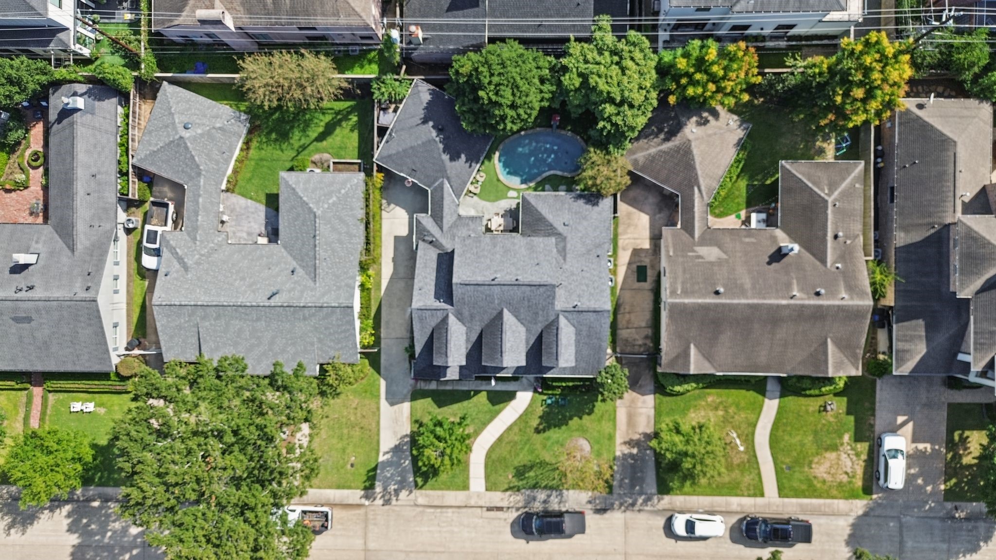 2415 Briarmead Drive, Houston, TX 77057