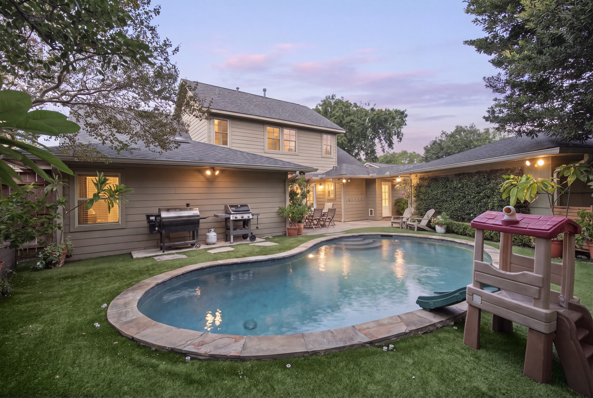 2415 Briarmead Drive, Houston, TX 77057
