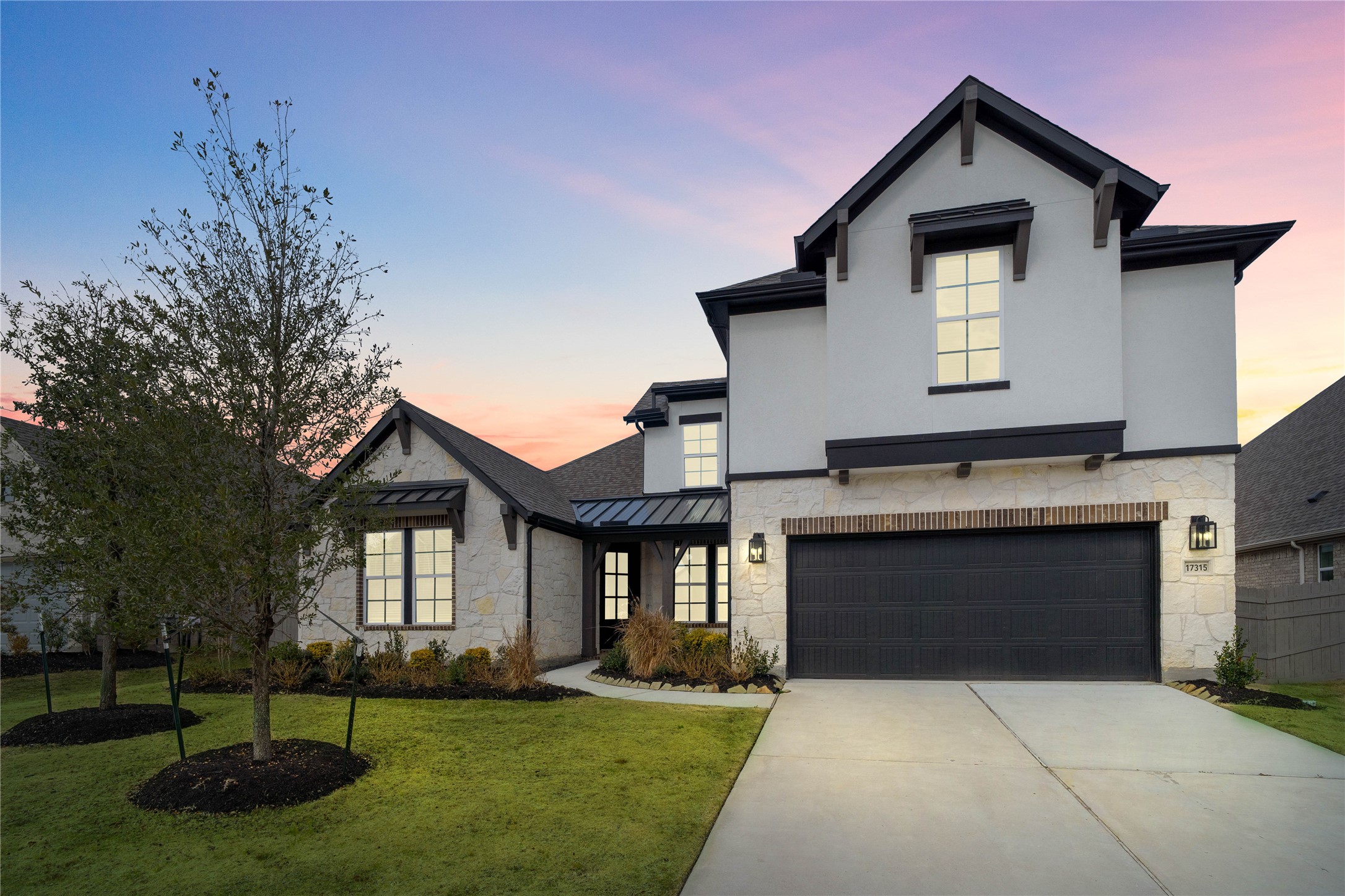 Welcome home to 17315 July Moon Lane located in ARTAVIA and zoned to Conroe ISD. Welcome home to 17315 July Moon Lane located in ARTAVIA and zoned to Conroe ISD.