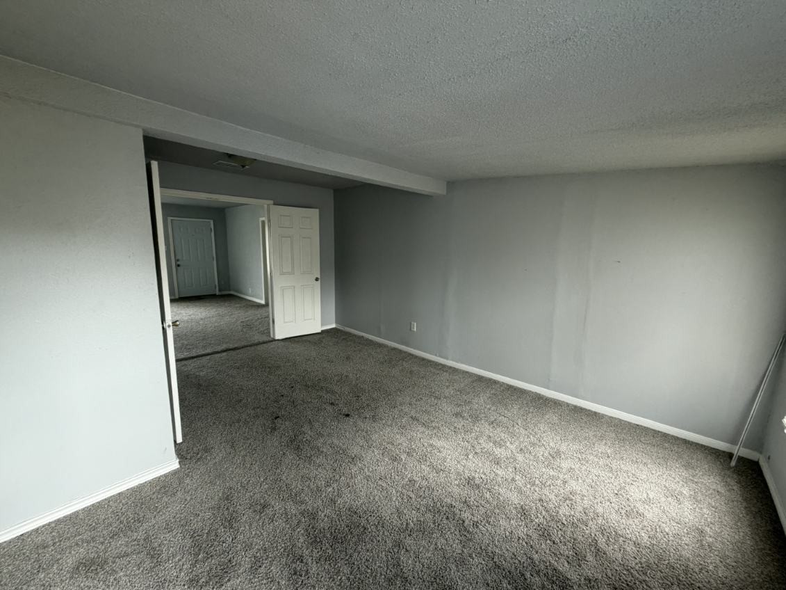 1427 W 6th Street, Freeport, TX 77541