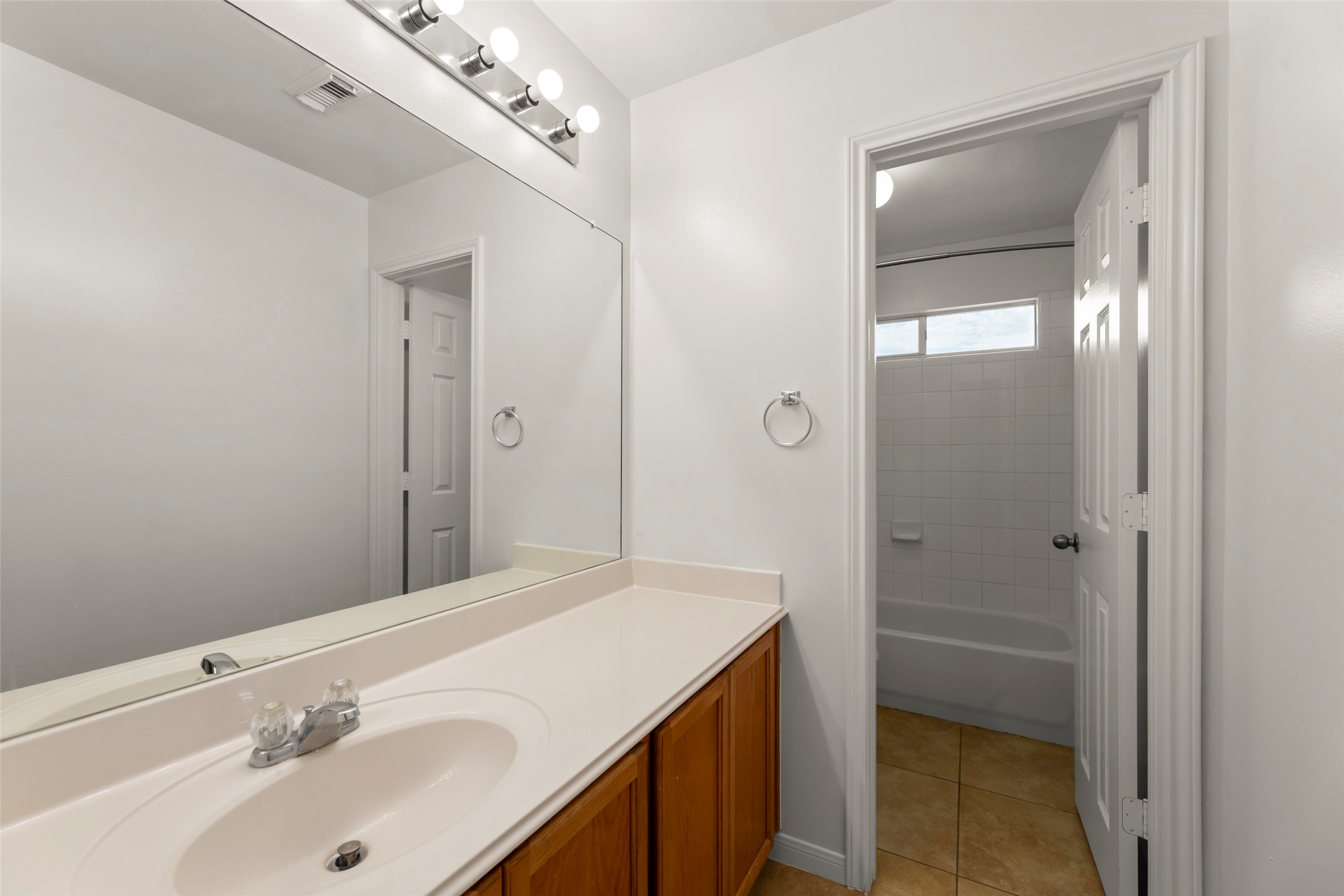 16410 Pademelon, Sugar Land, TX 77498