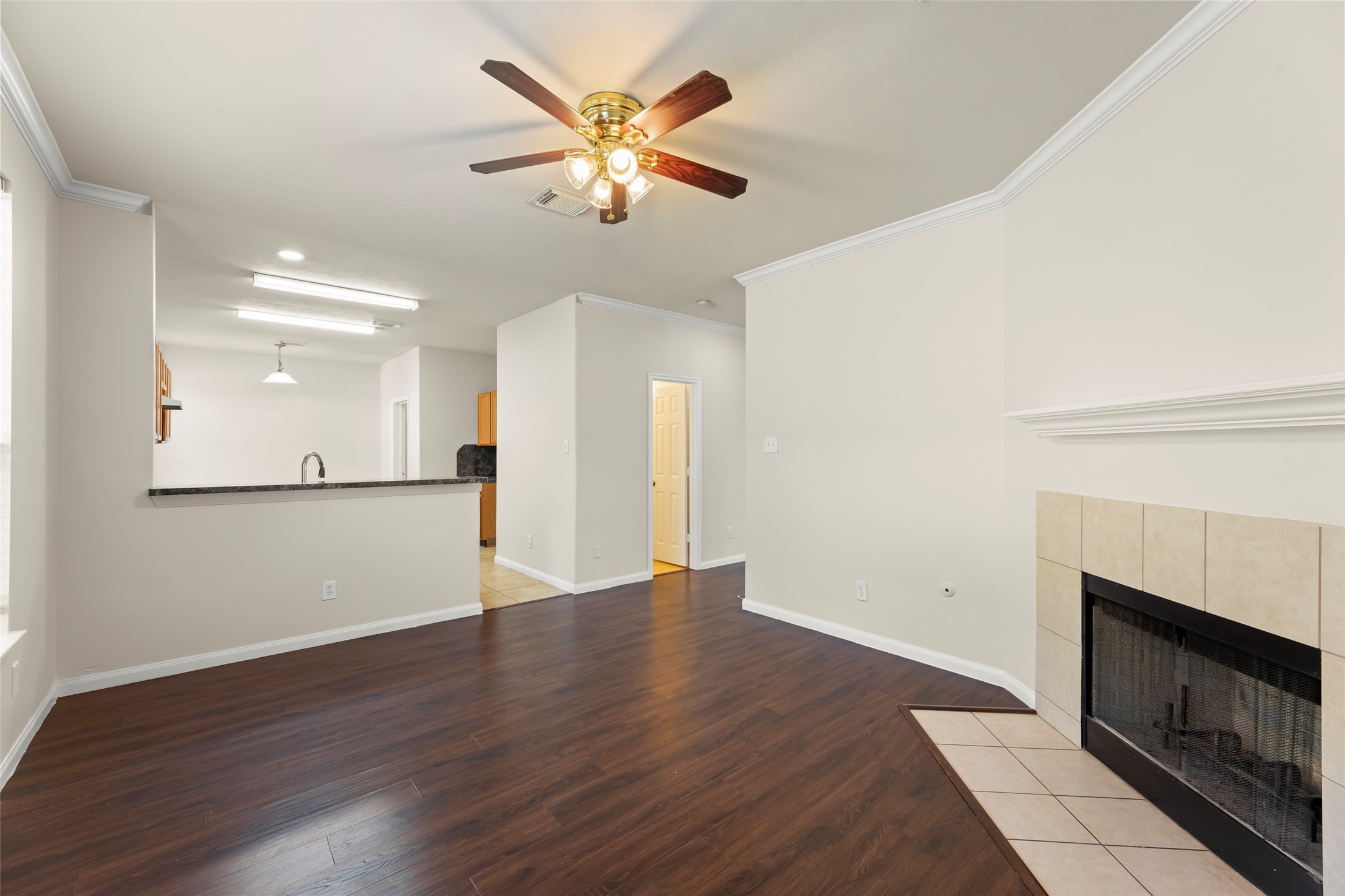 16410 Pademelon, Sugar Land, TX 77498 16410 Pademelon, Sugar Land, TX 77498