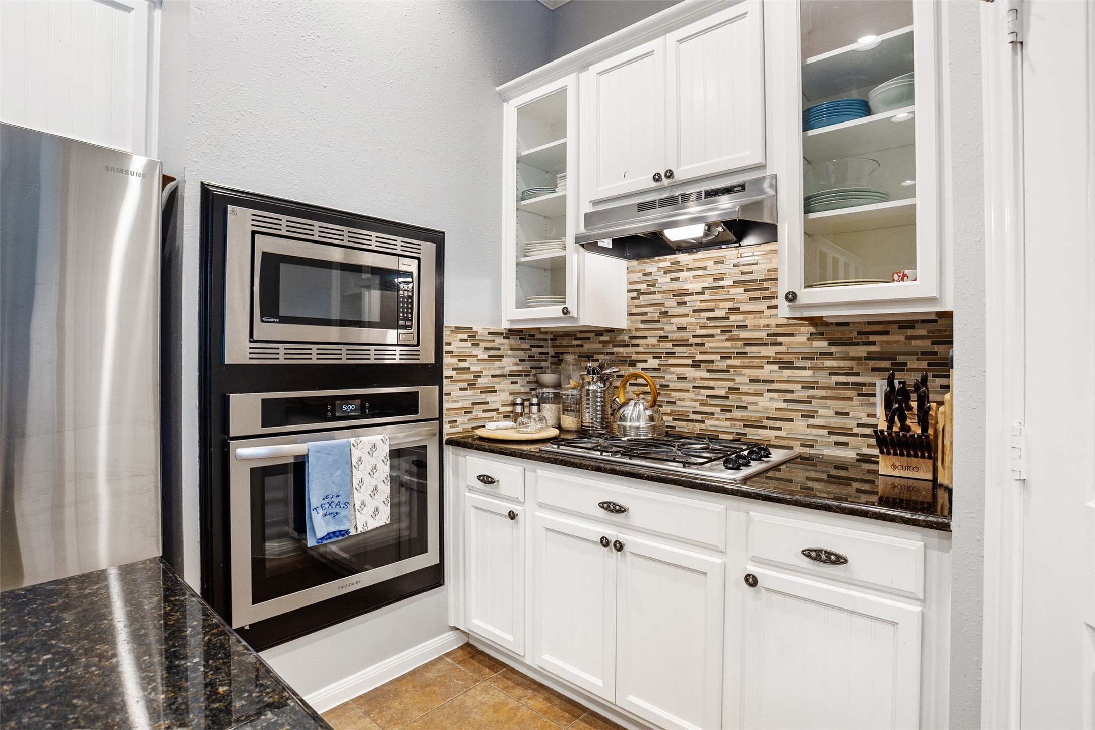 1007 Hyland Lane, League City, TX 77573