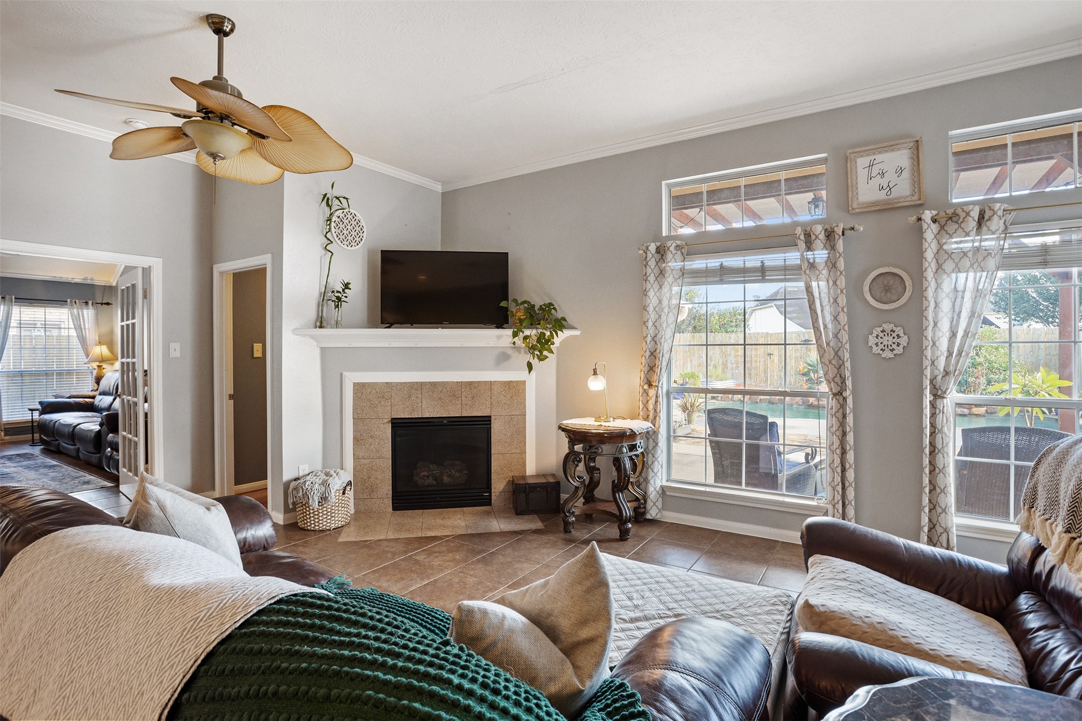 1007 Hyland Lane, League City, TX 77573