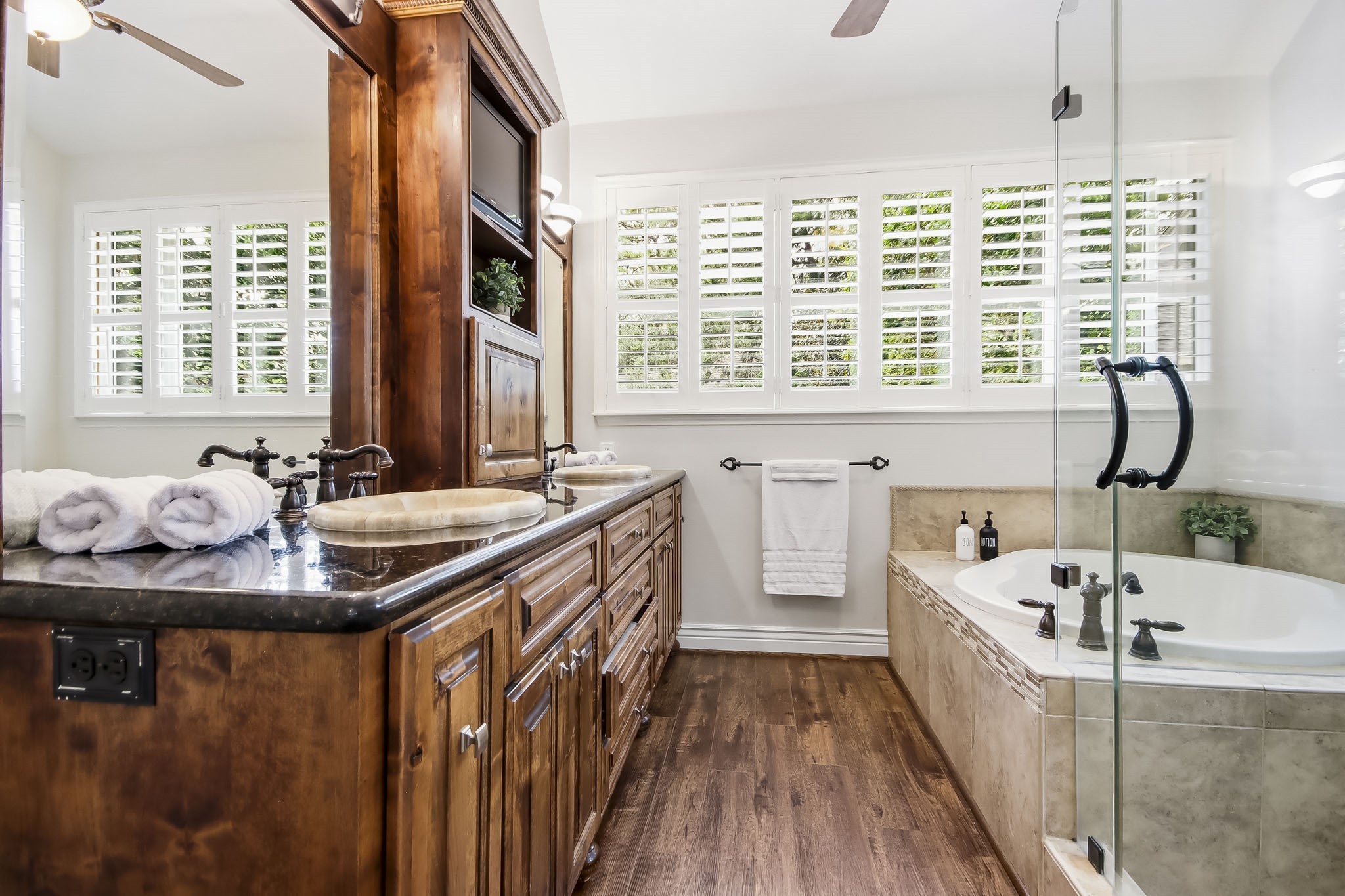 38 Sky Terrace Place, The Woodlands, TX 77381