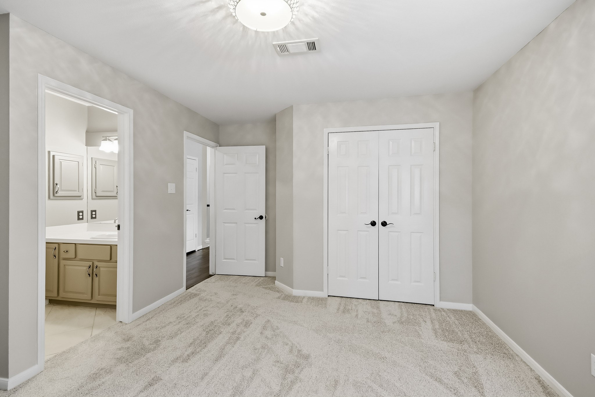 38 Sky Terrace Place, The Woodlands, TX 77381