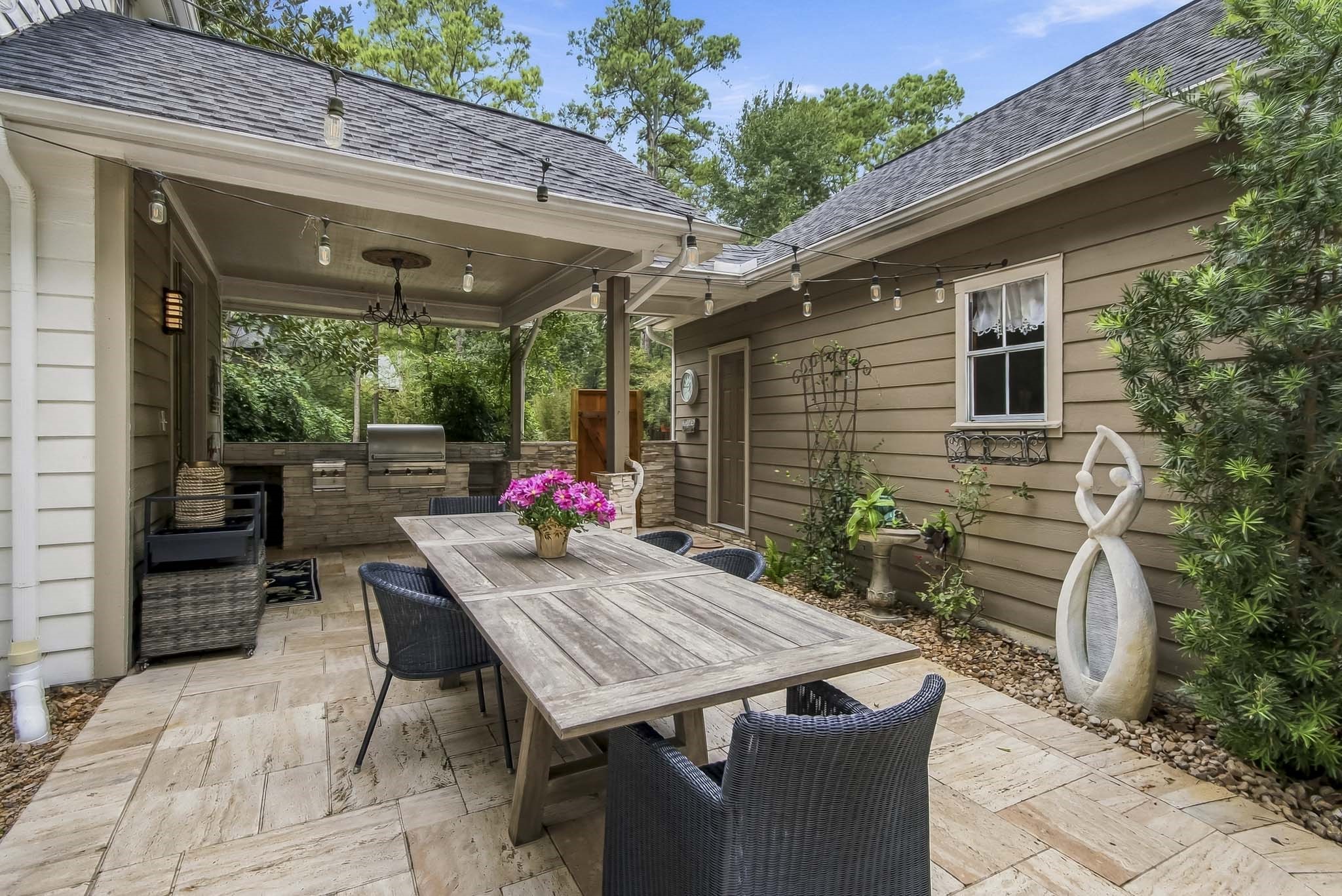 38 Sky Terrace Place, The Woodlands, TX 77381