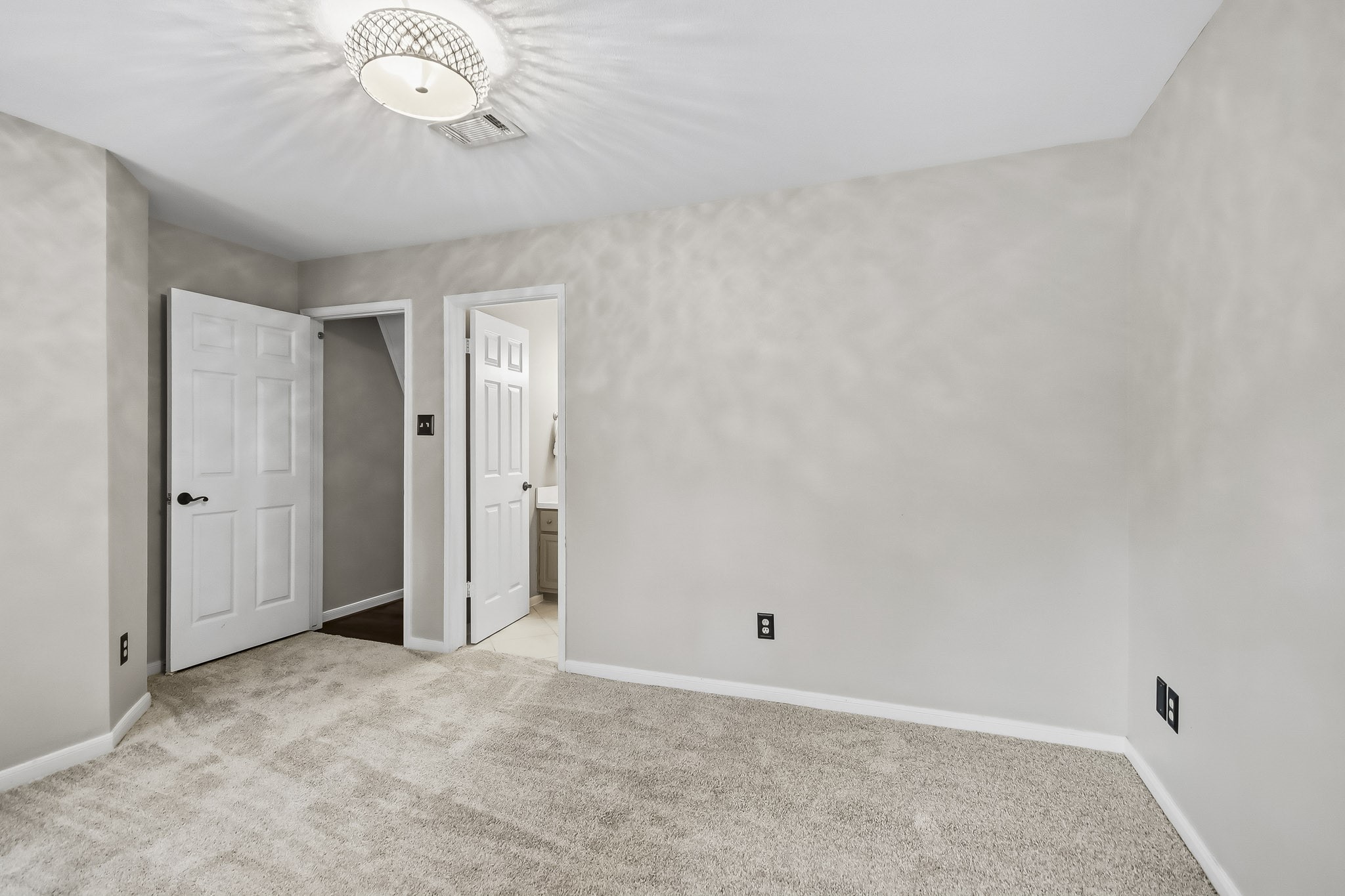 38 Sky Terrace Place, The Woodlands, TX 77381